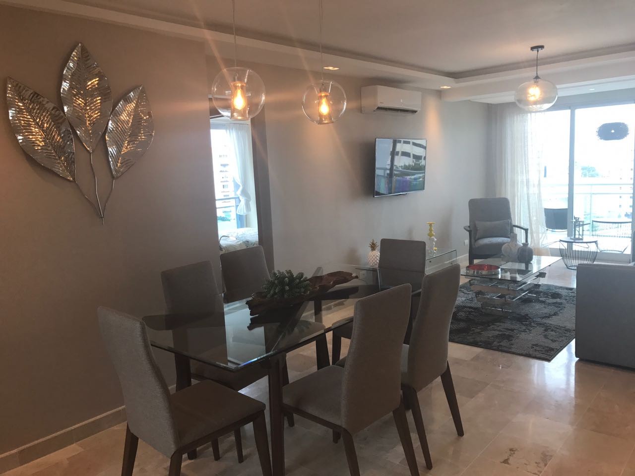 apartamentos - Vendo Apartamento Lindo y Acogedor  en Naco Amueblado
¡SIN INTERMEDIARIO!  1