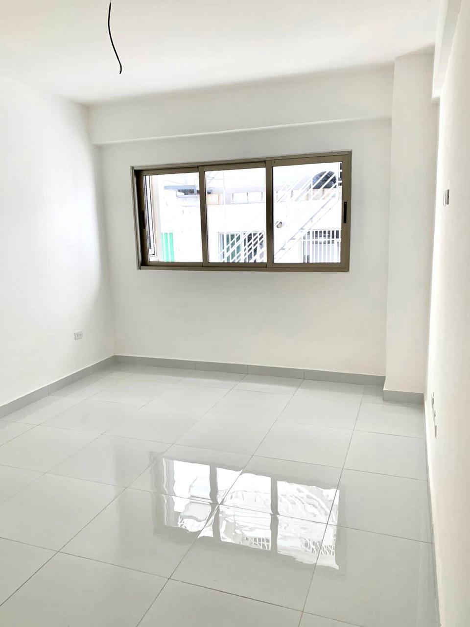 apartamentos - Lujosa torre en El Real, Apartamento en piso alto  5