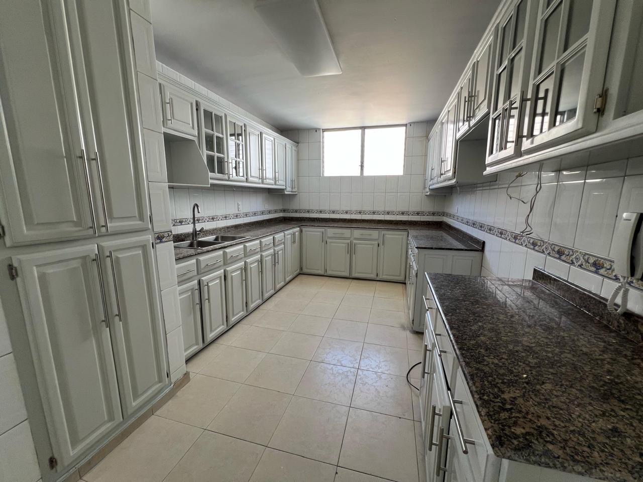 apartamentos - alquiler de apartamento en Evaristo morales  21