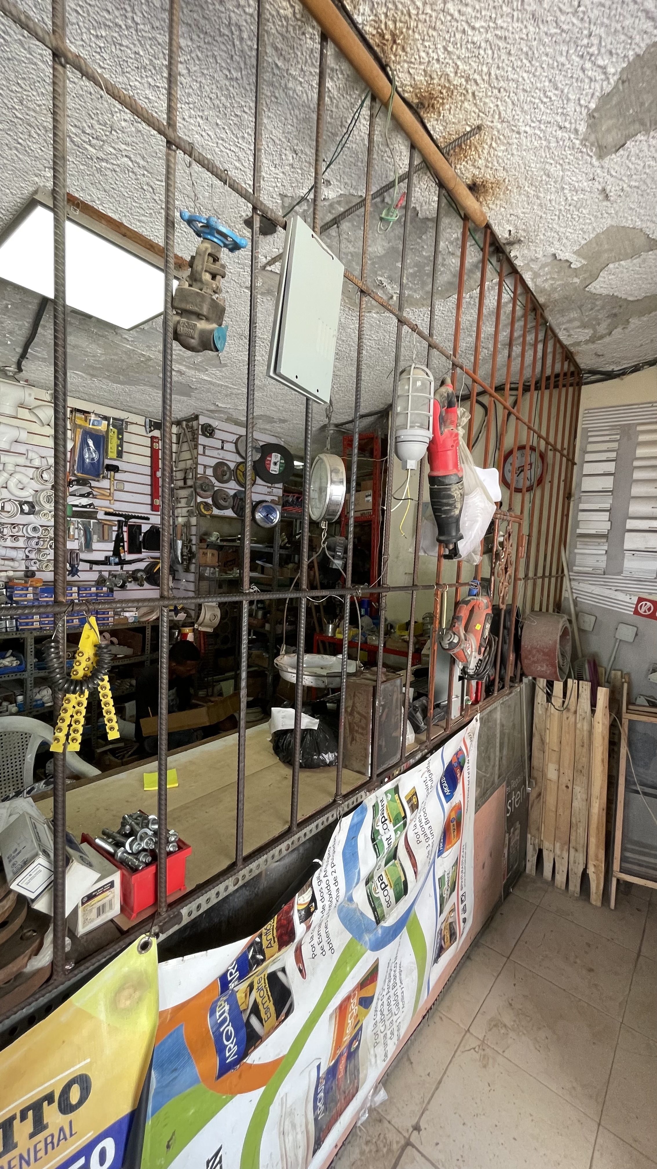 oficinas y locales comerciales - Ferretería  6