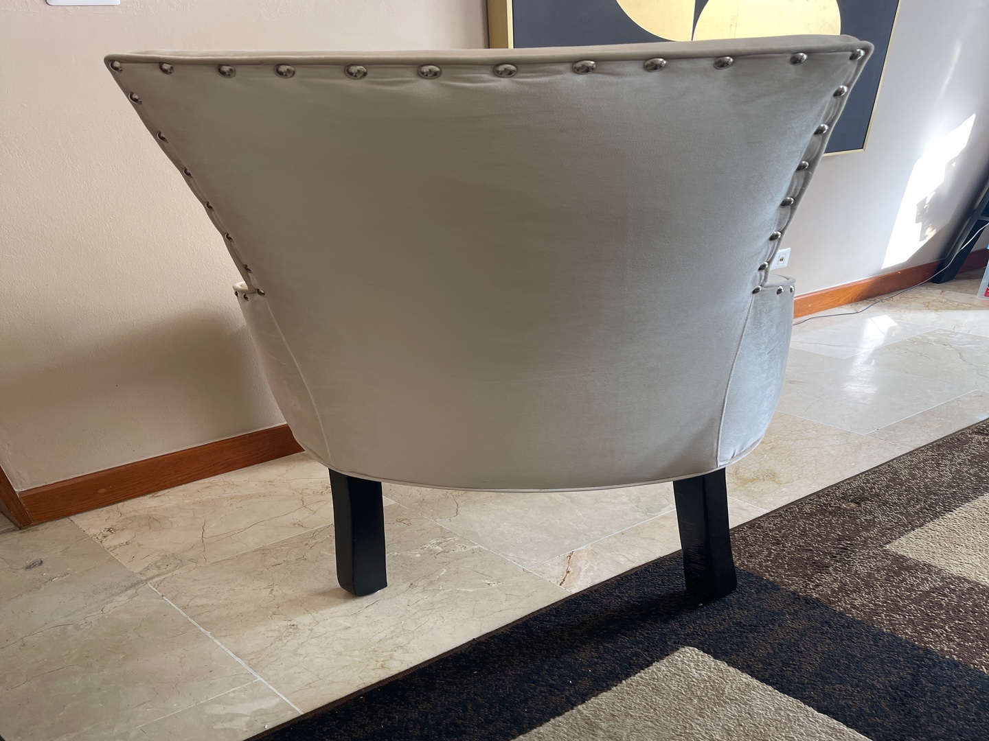 muebles y colchones - 8 Sillas de comedor. Hecho con madera y micrófibra  1