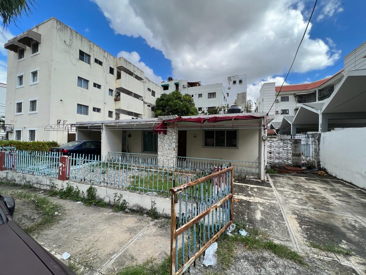 casas - Propiedad en venta en el millón, calle caña dulce, Santo Domingo 1