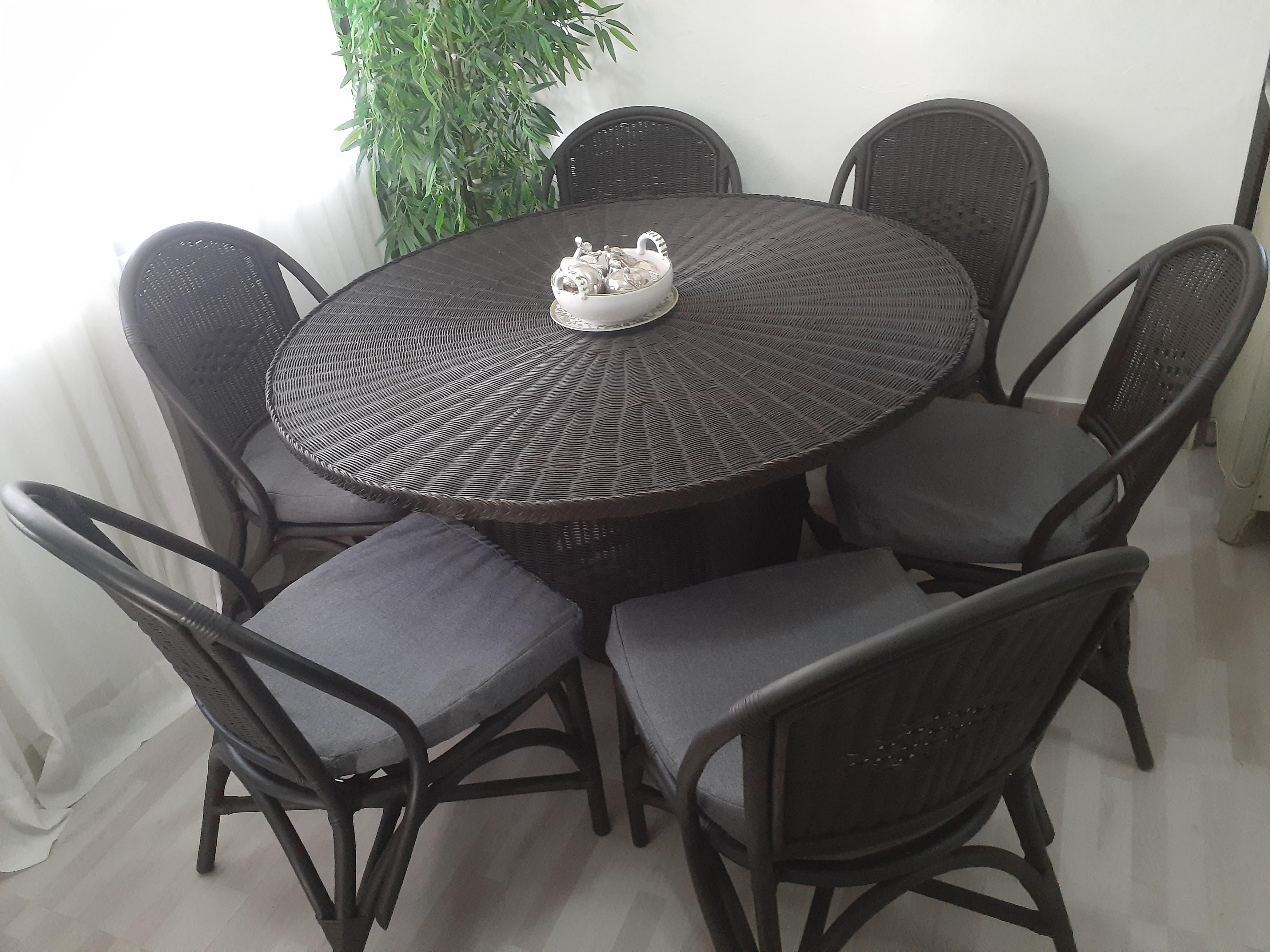 muebles y colchones - Comedor en mimbre y ratan 1