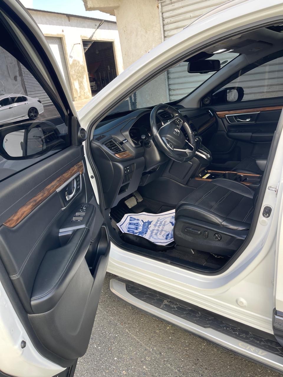 jeepetas y camionetas - VENDO  Honda CRV 2020 Touring Clean Carfax 5
