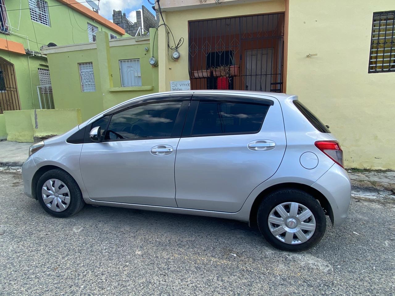carros - Vendo Toyota Vitz 2013
