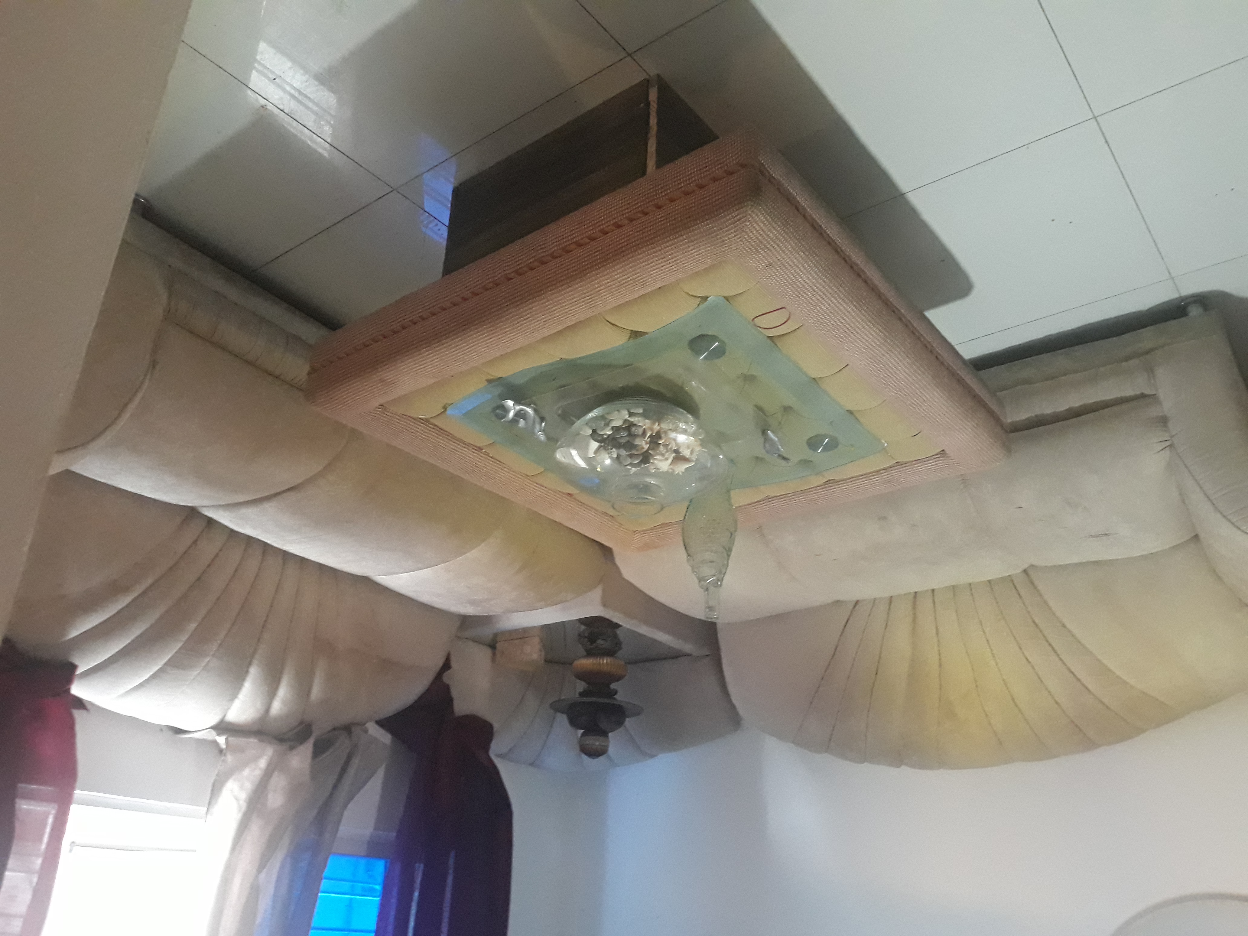 muebles y colchones - Vendo mueble de 3 puestos incluye mesa esquinera 0