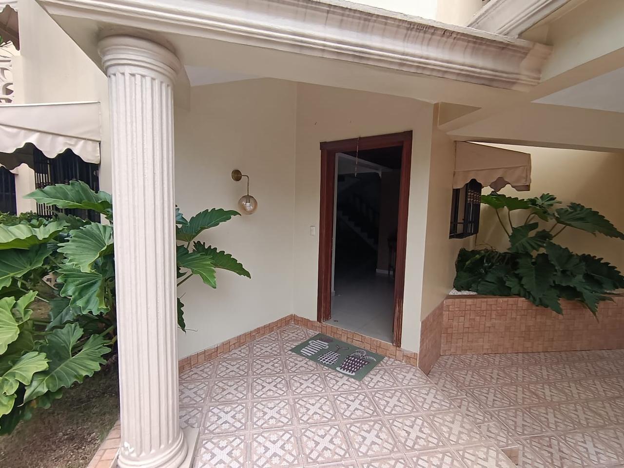 casas - Casa en Venta, Altos De Arroyo Hondo RD$16,000,000 3