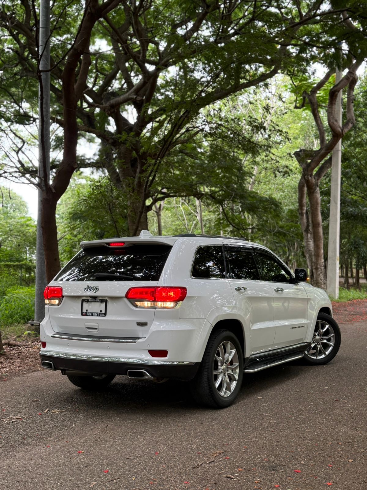 jeepetas y camionetas - JEEP GRAND CHEROKEE SUMMIT 2015☑️ Clean Carfax  2