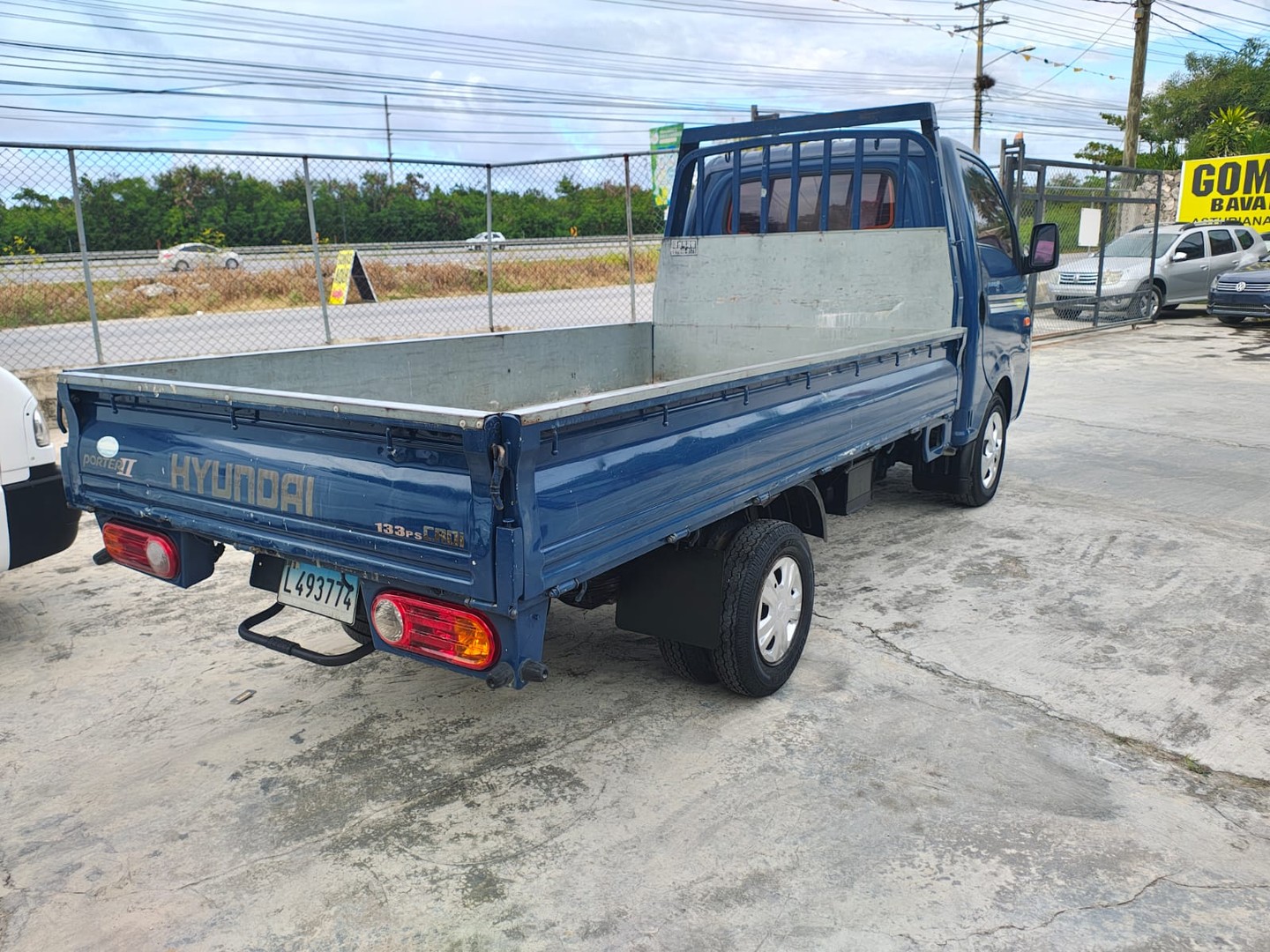 camiones y vehiculos pesados - CAMION HYUNDAI PORTER 2017 esta en BAVARO 6