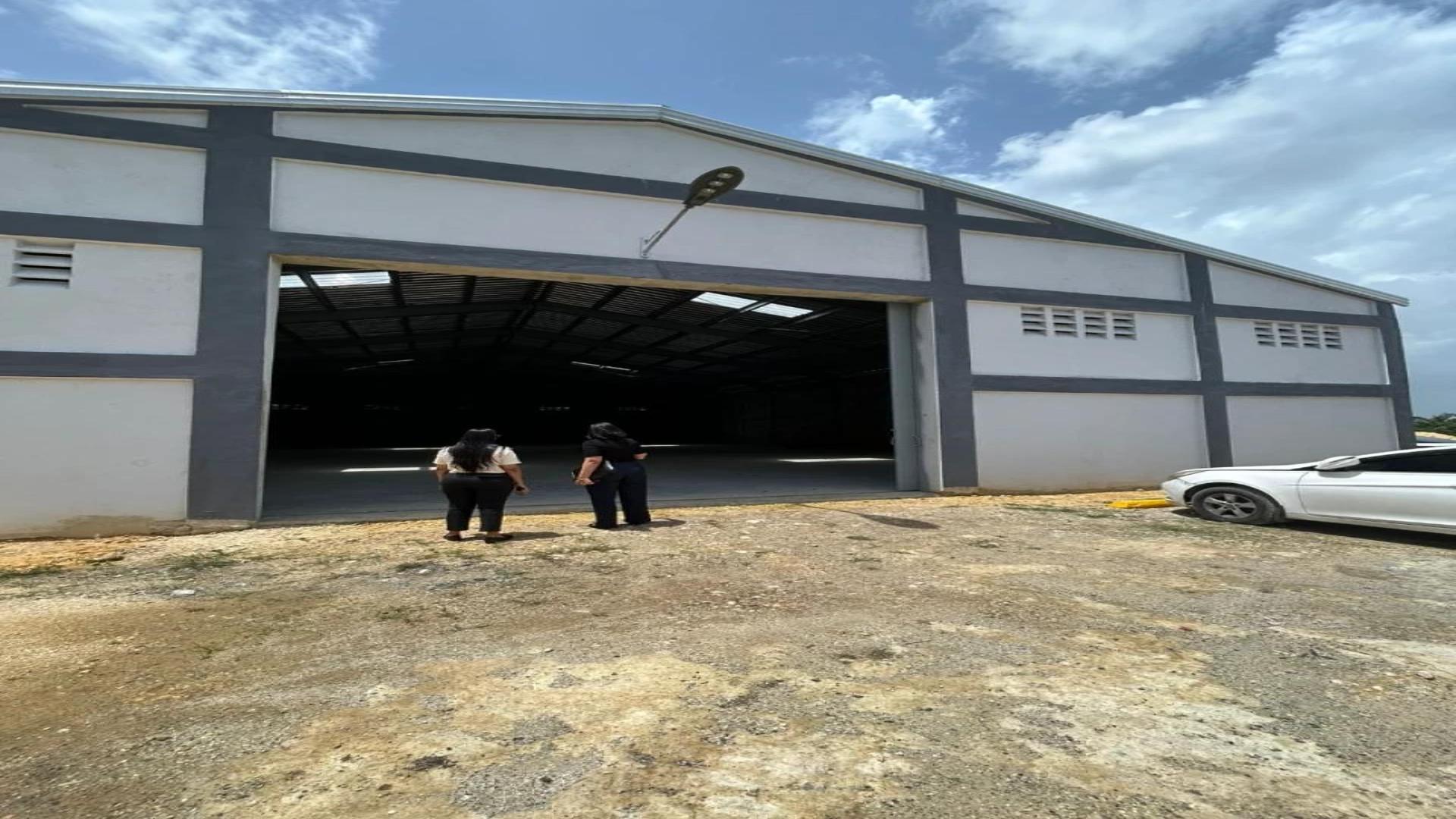 otros inmuebles - Nave Industrial en HIGUERO SANTO DOMINGO NORTE 0