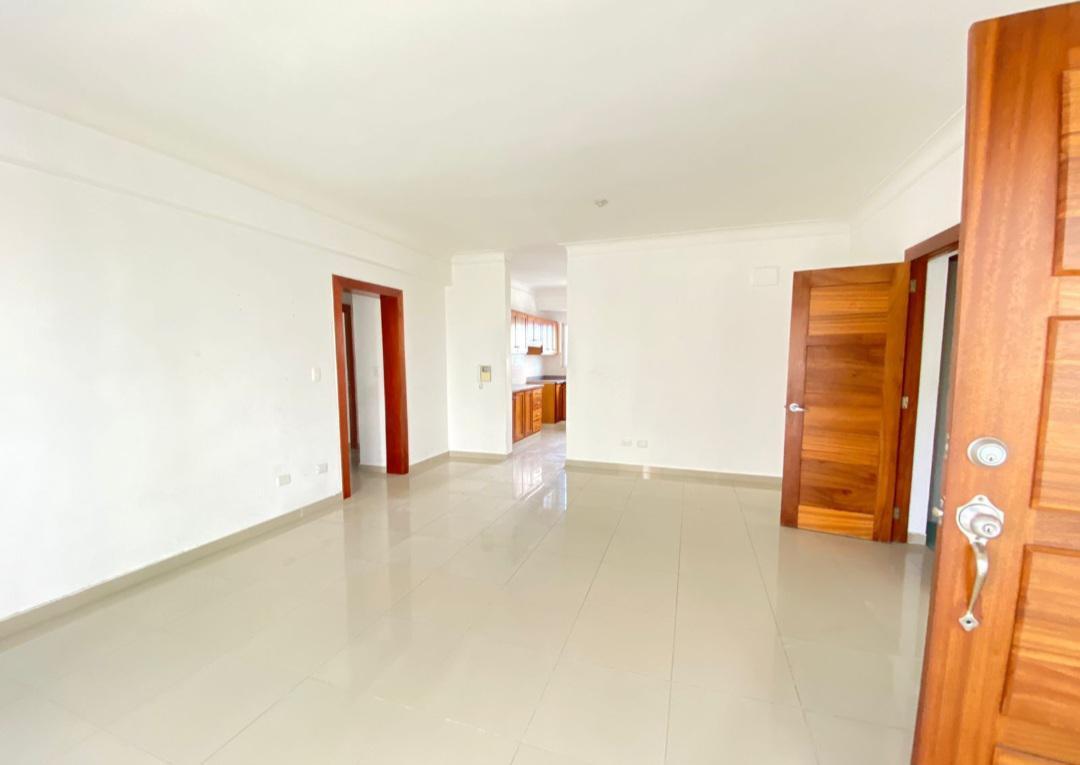 apartamentos - Amplio apto en Evaristo Morales 8