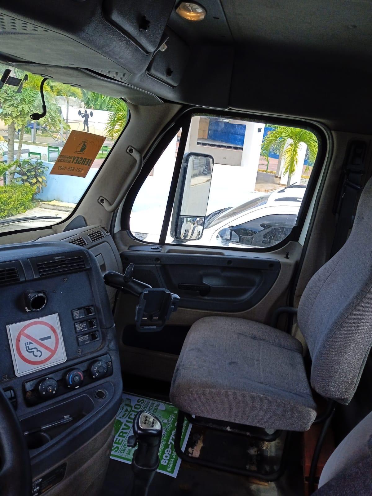 camiones y vehiculos pesados - Camión FREIGHTLINER CASCADIA 2012 7