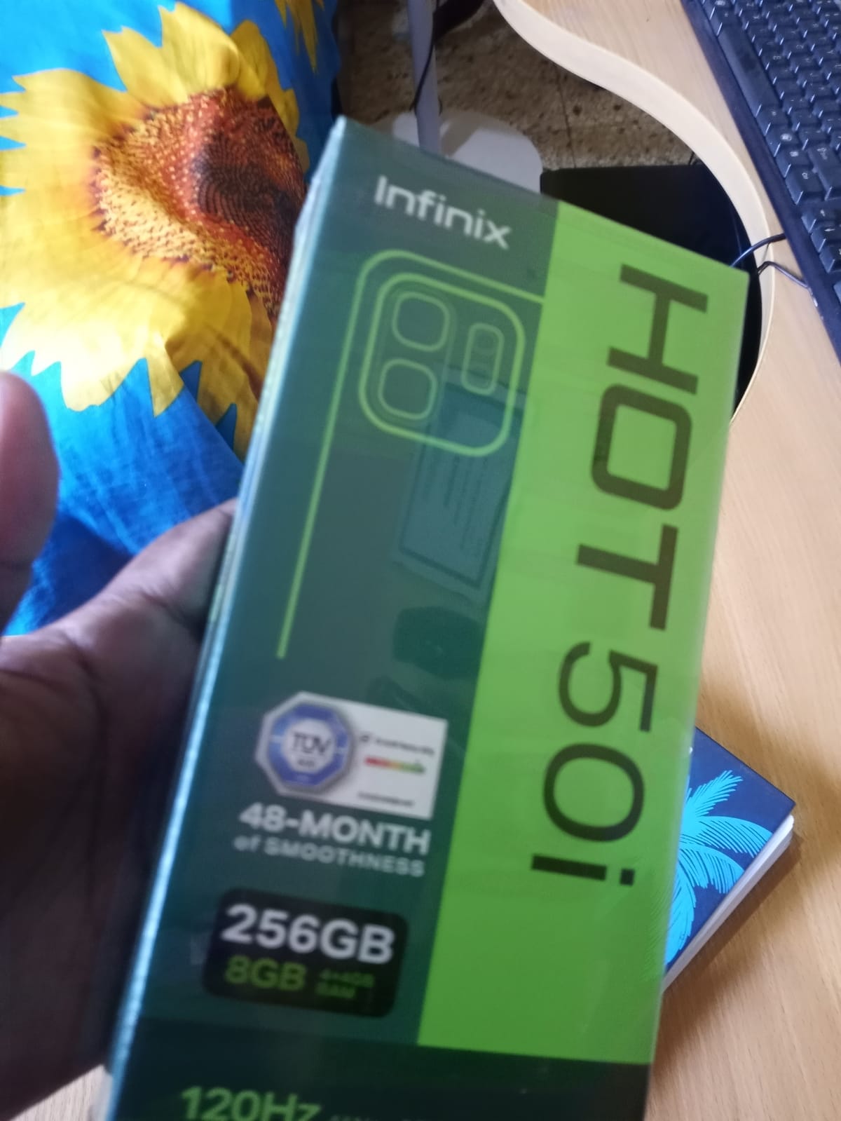 celulares y tabletas - infinitix Hot 50i 256gb,8gb nuevo con su caja y sus accesorios. 0