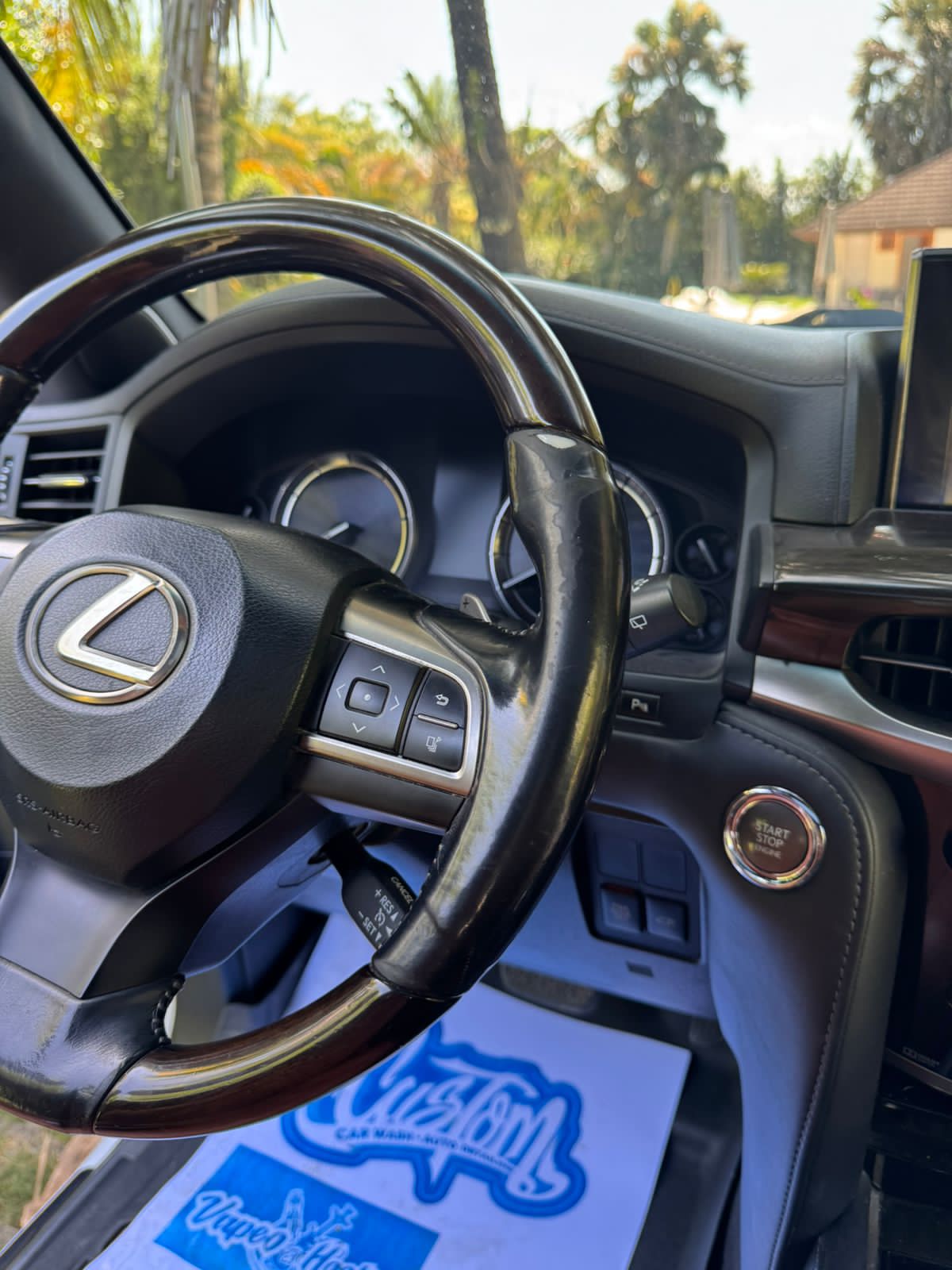 jeepetas y camionetas - lexus LX 570 2016 4
