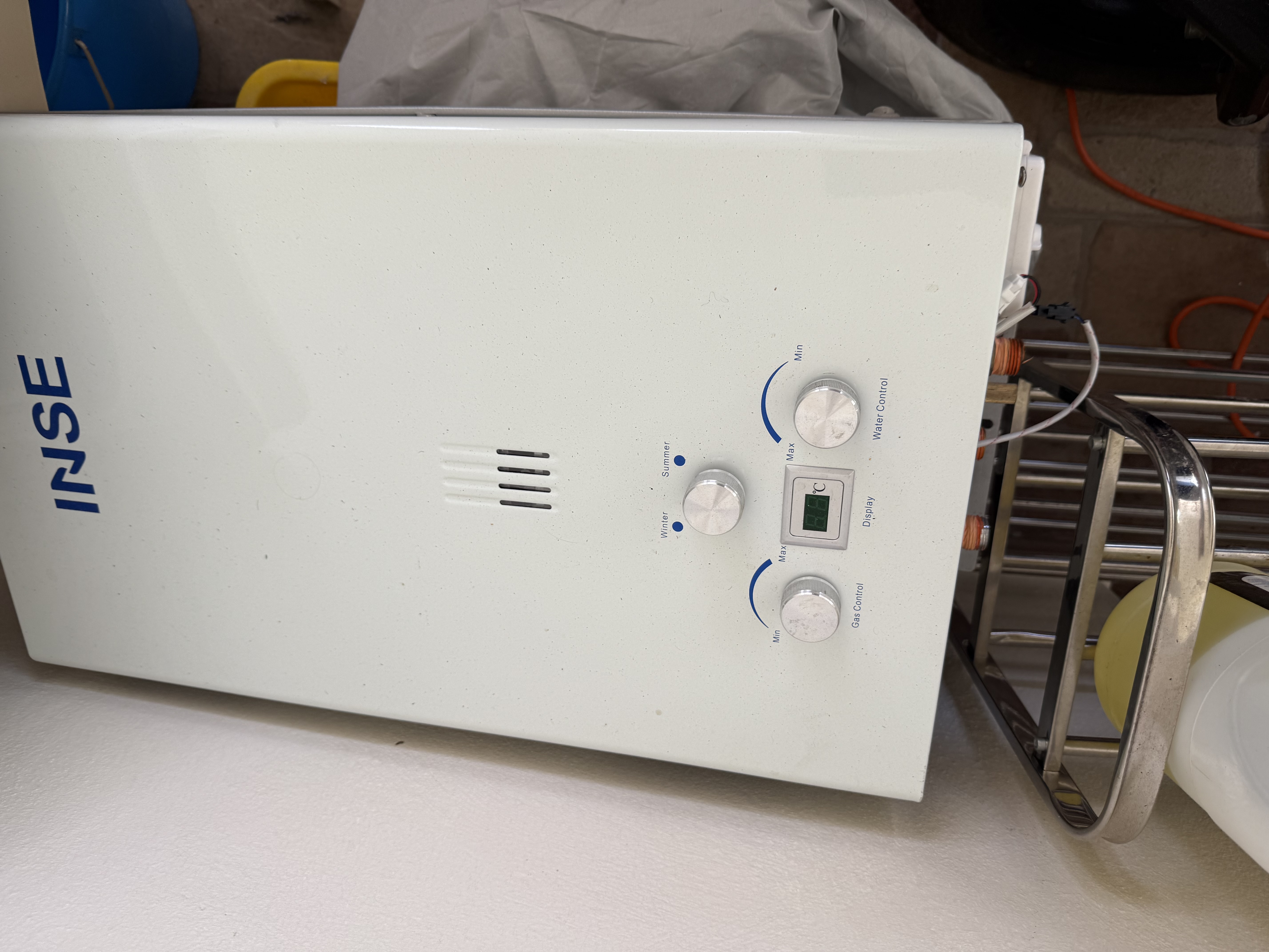 electrodomesticos - Calentador de agua sin tanque de 12 LPM como nuevo 0