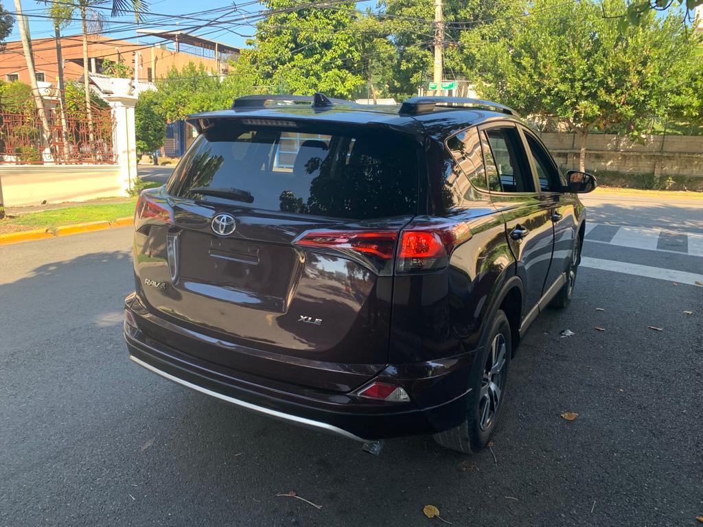 jeepetas y camionetas - Vendo mi Toyota Rav4 2017 XLE 7