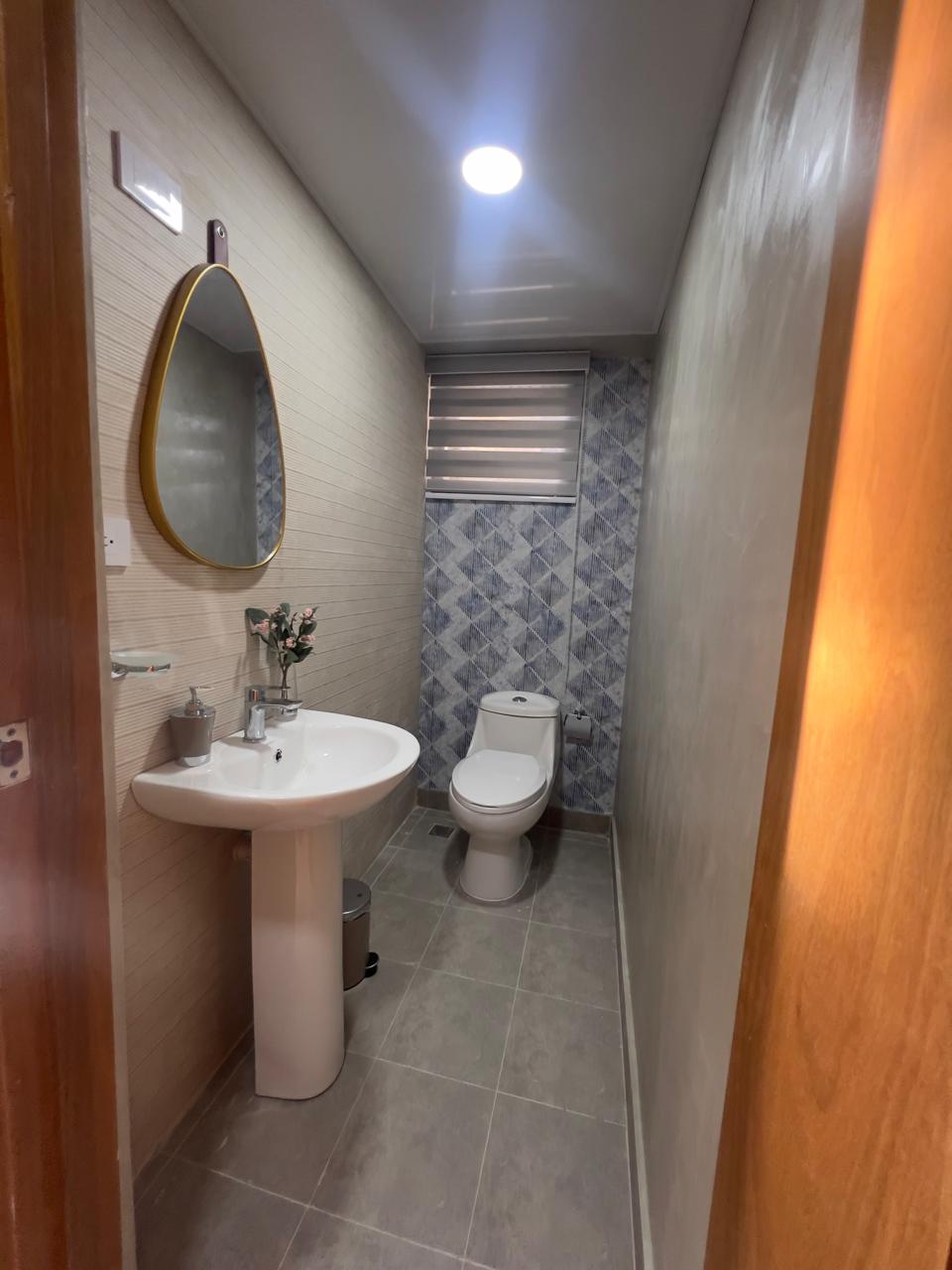 apartamentos - AMUEBLADO Zona Universitaria, Distrito Nacional 8
