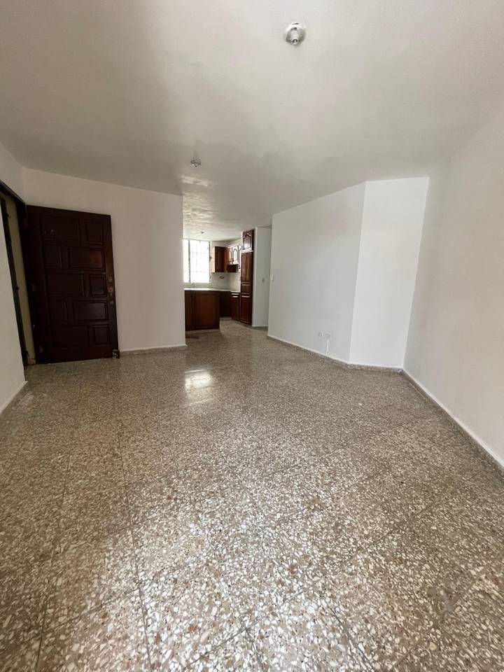 apartamentos - APARTAMENTO EN ALMA ROSA I, 2do nivel  céntrico 5