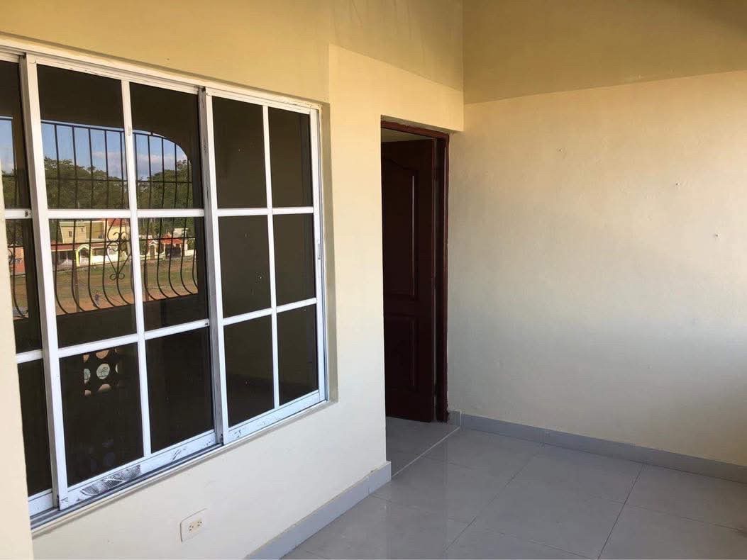 otros inmuebles - Venta de Edificio de 6 Apartamentos En La Romana, Cerca de La playa  1