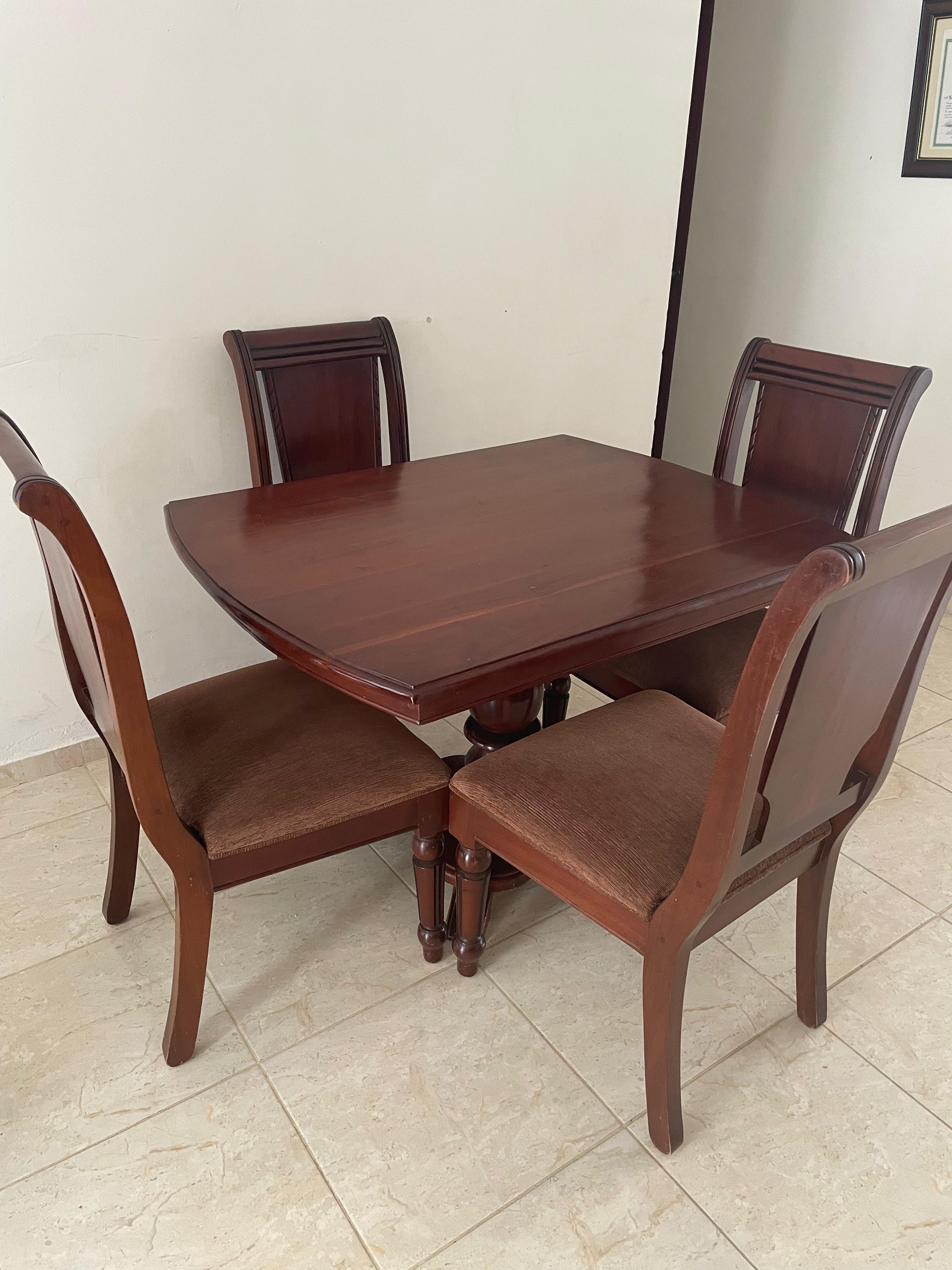 muebles y colchones - Juego de Comedor en Caoba de 4 sillas 5