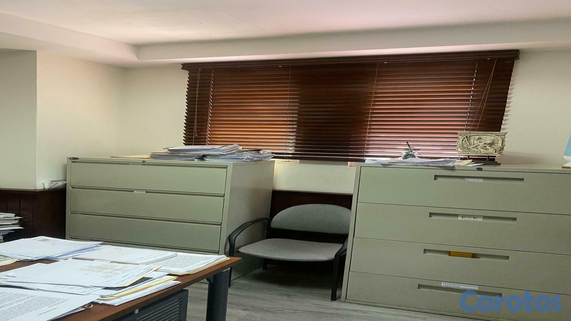 oficinas y locales comerciales - VENDO LOCAL PARA OFICINA AMUEBLADO EN NACO 4