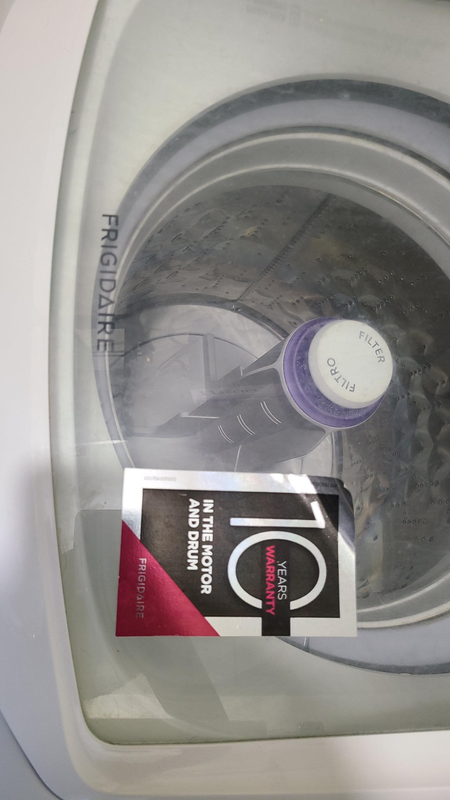 electrodomesticos - Lavadora automática Frigidaire - deja la ropa humeda para tender.  1