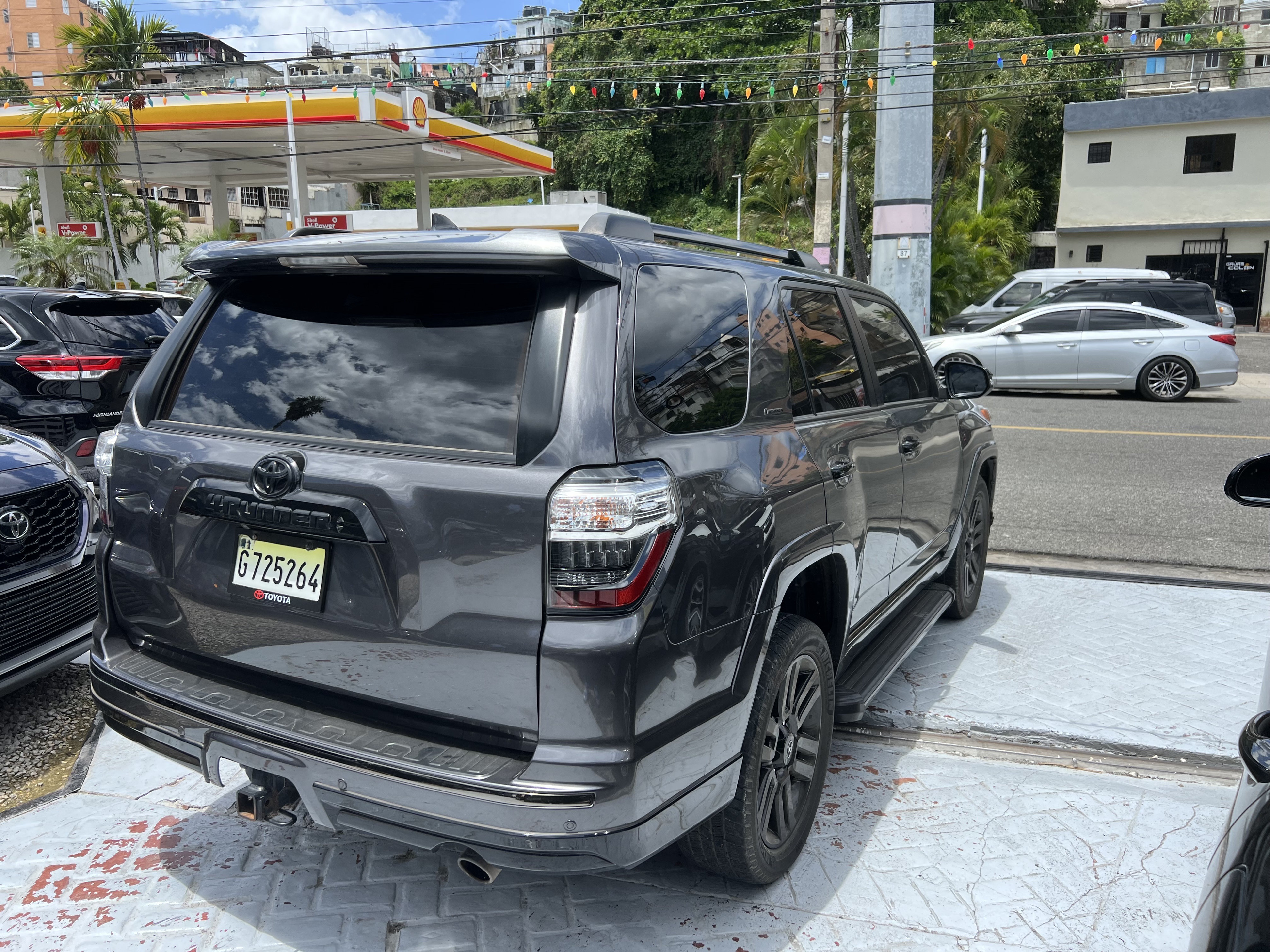 jeepetas y camionetas - Toyota 4Runner 2020 Limited  3