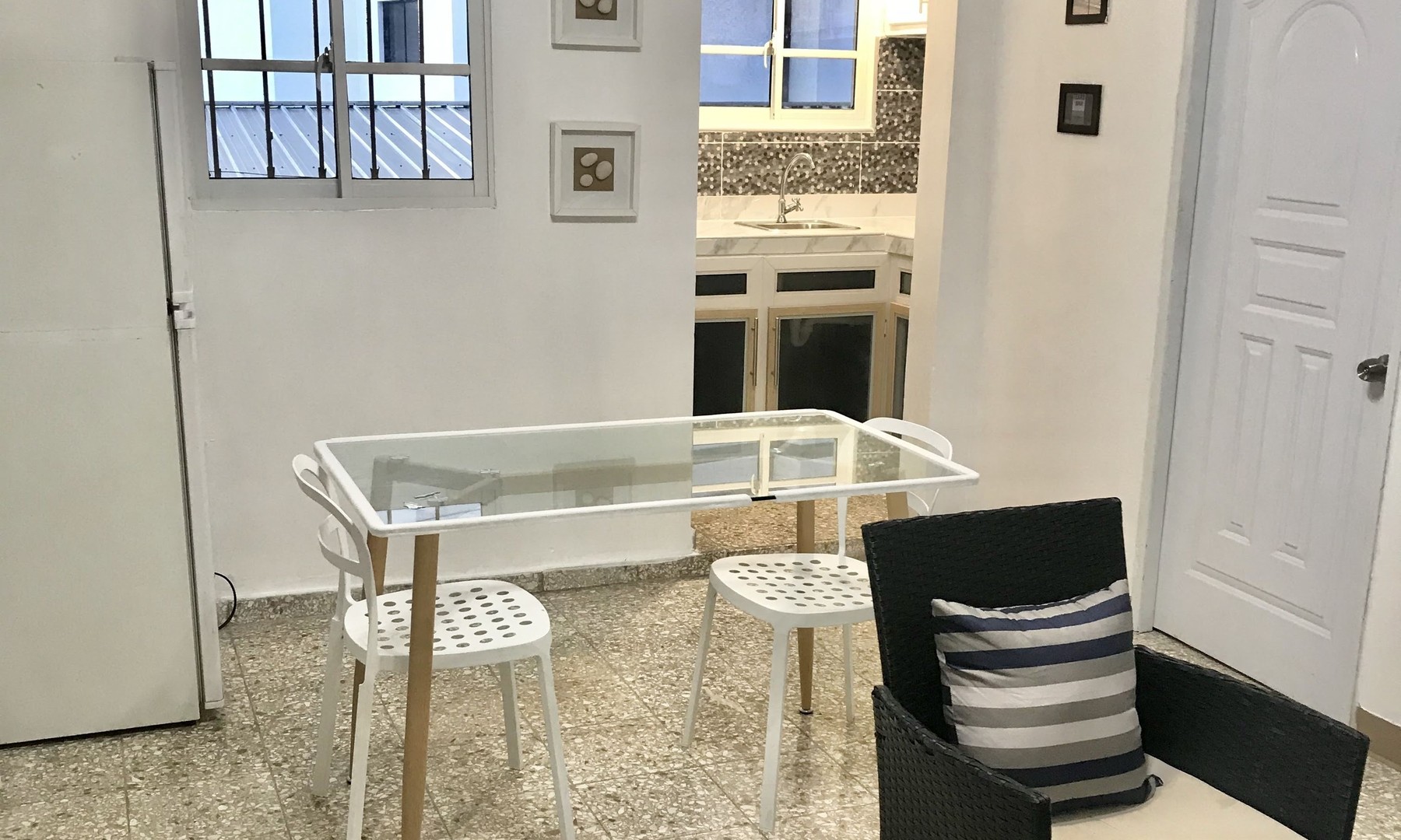 apartamentos - Apartamento De 1 Hab. Servicios Incluidos Centrico 0