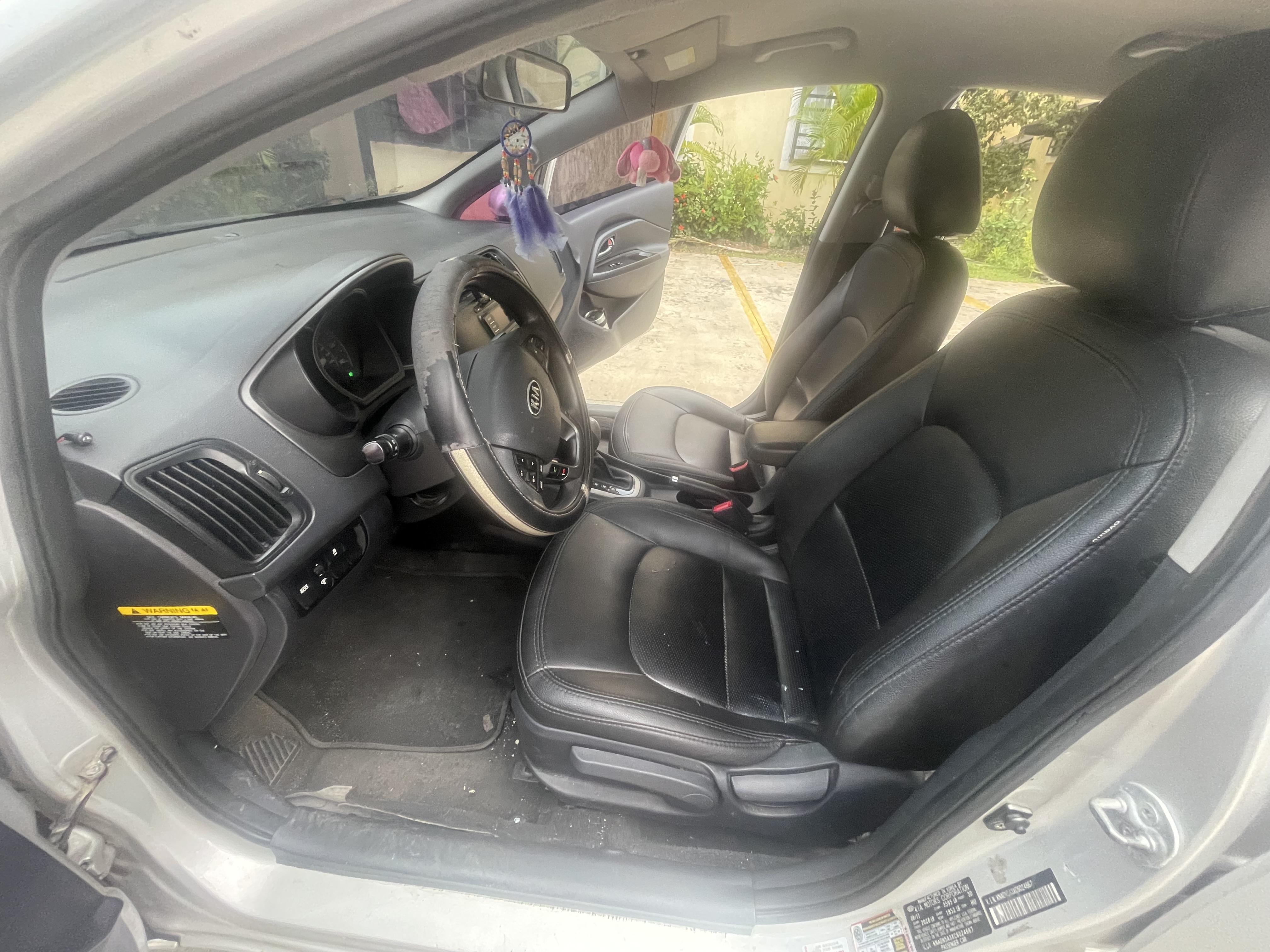 carros - Kia Río EX 2012, tipo hatchback  2