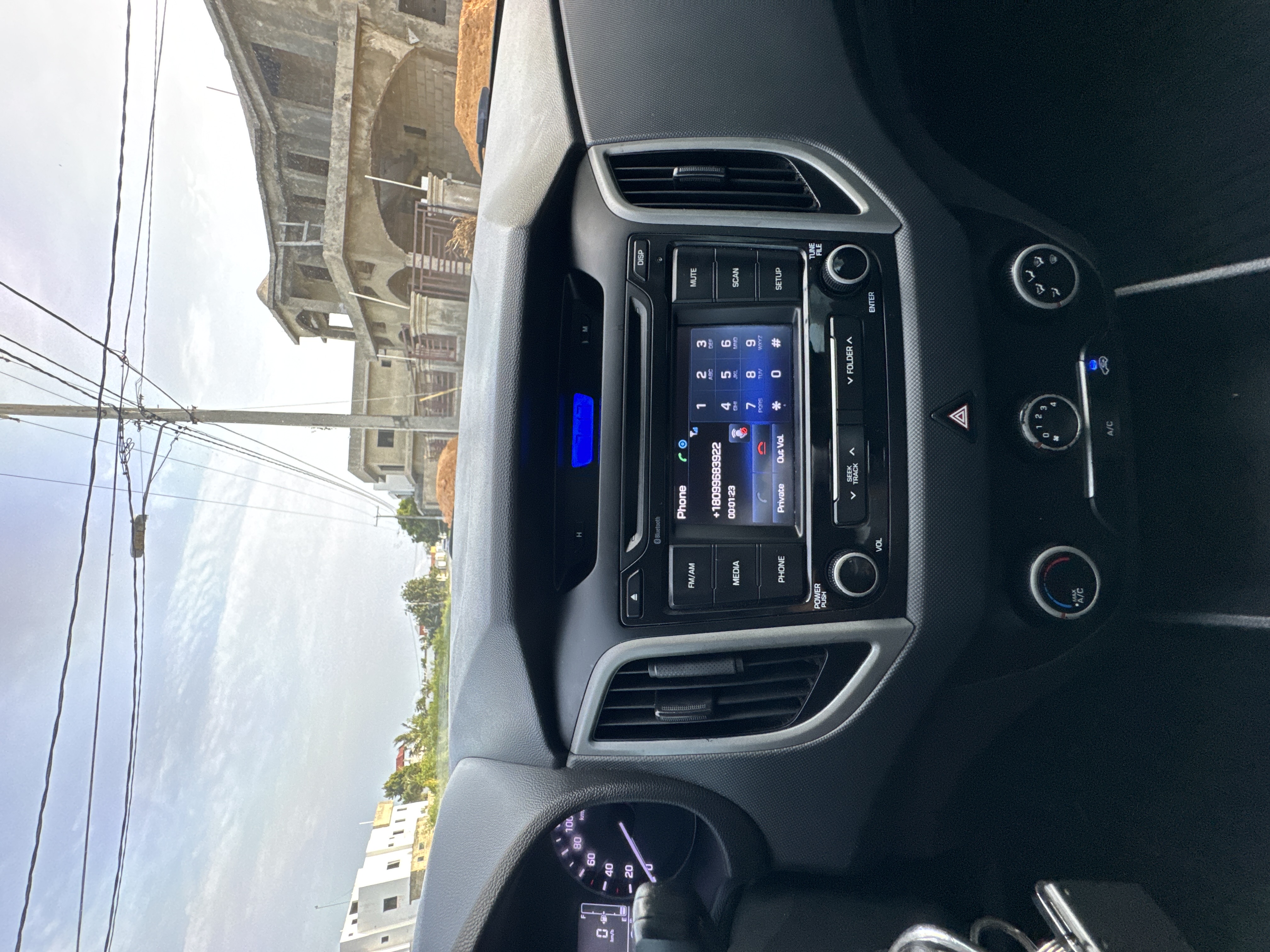 jeepetas y camionetas - Hyundai Cantus 2017, excelentes condiciones 6