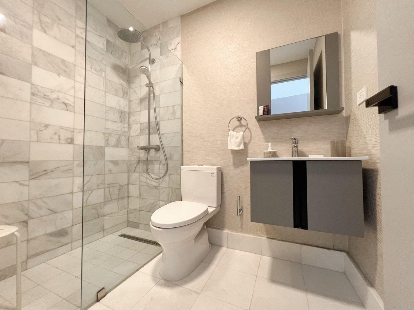 apartamentos - Elegante y cómodo apartamento totalmente amueblado y equipado. Una habitación 7