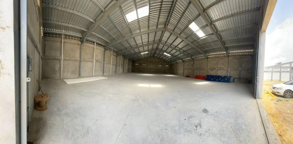 otros inmuebles - Nave Industrial en HIGUERO SANTO DOMINGO NORTE 1
