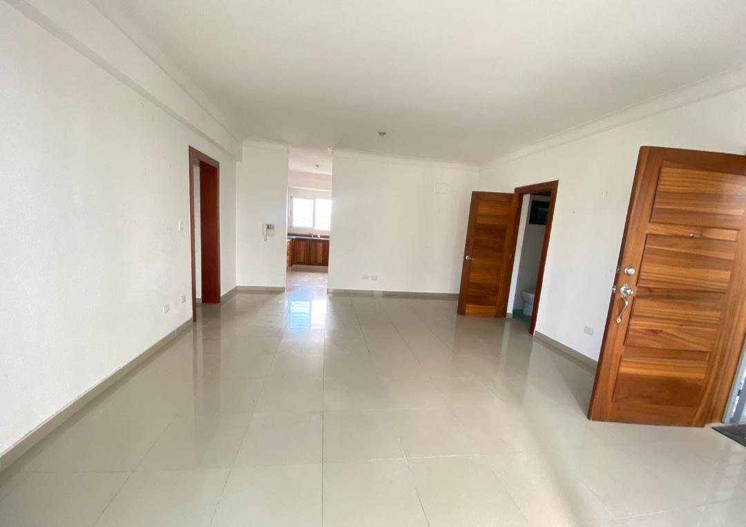 apartamentos - Amplio apto en Evaristo Morales 9