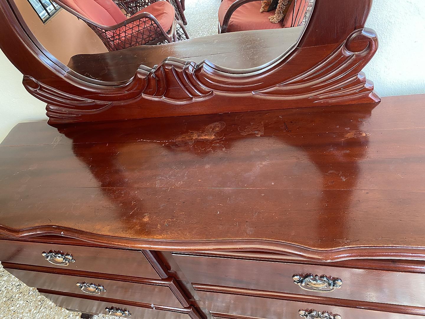 muebles y colchones - Gavetero en caoba 4