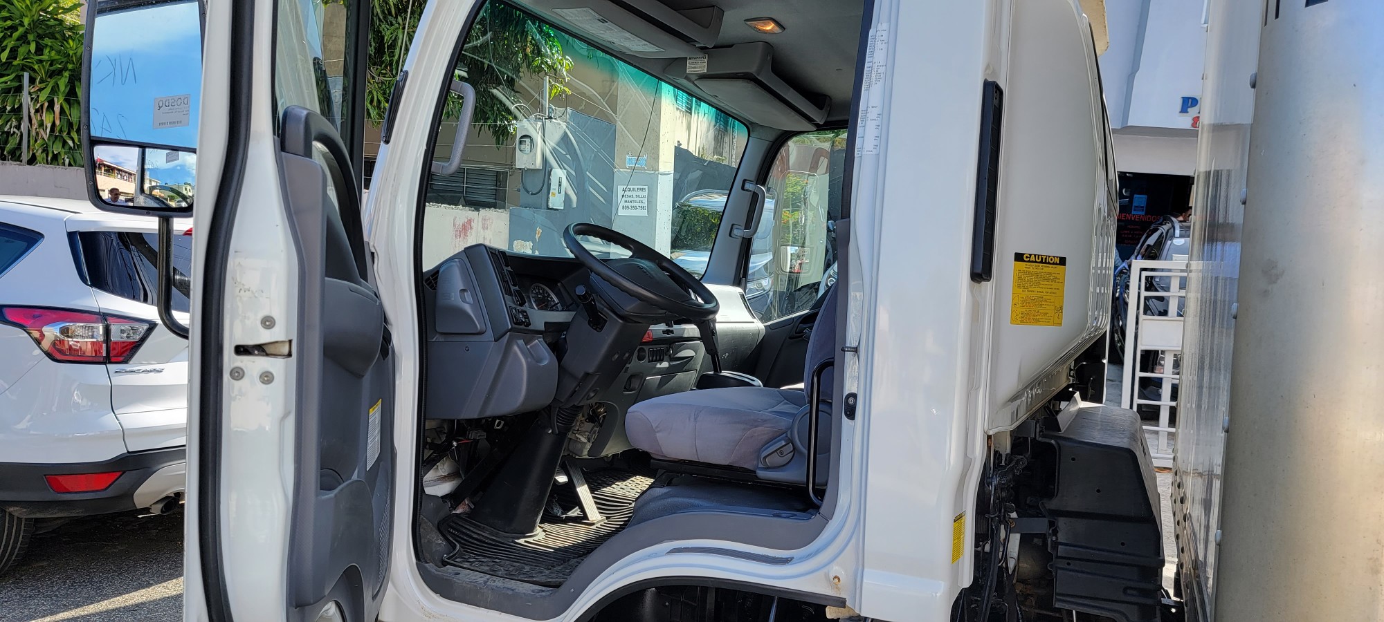 jeepetas y camionetas - CAMION ISUZU FURGON 2016 5