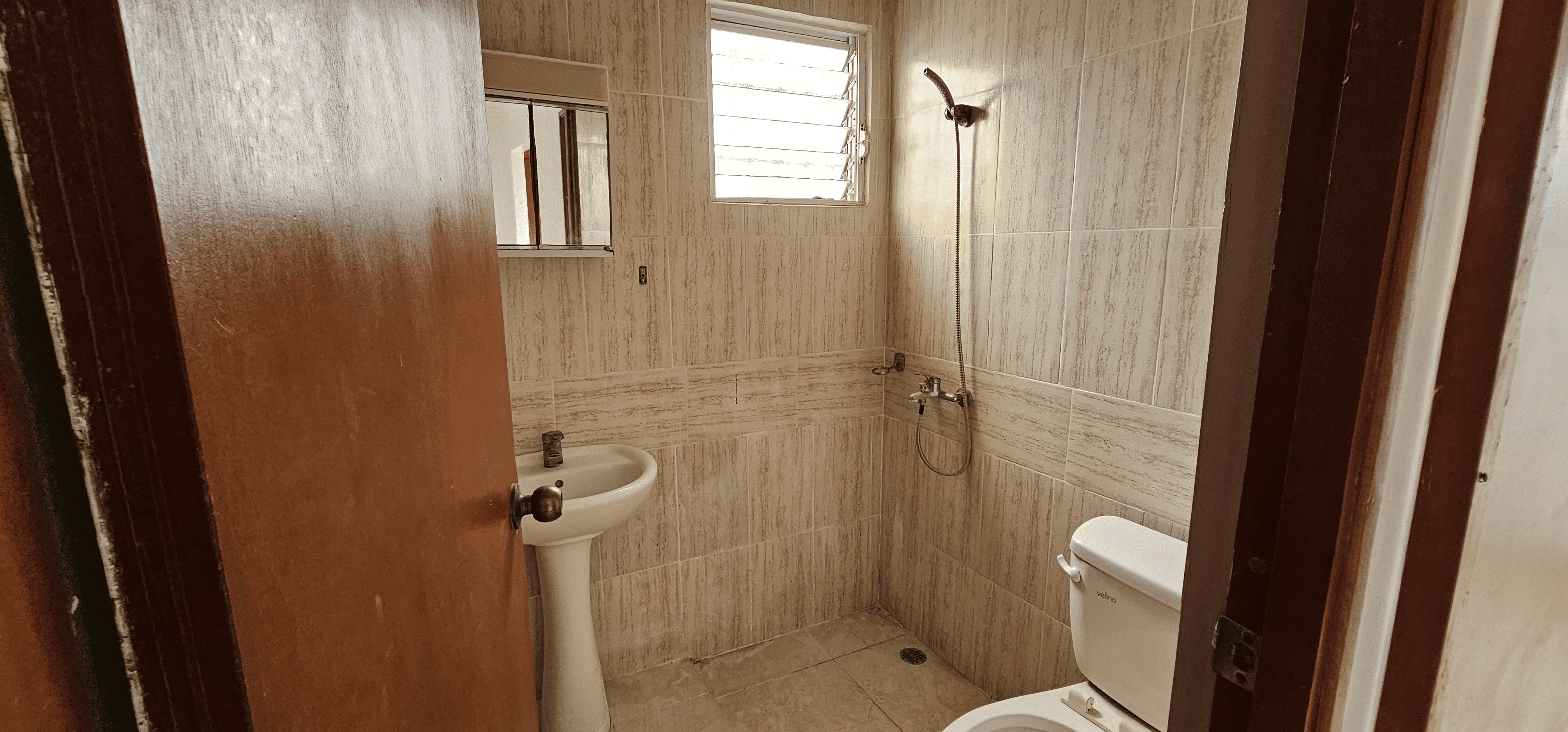 apartamentos - APARTAMENTO EN VENTA CARMEN RENATA III 4