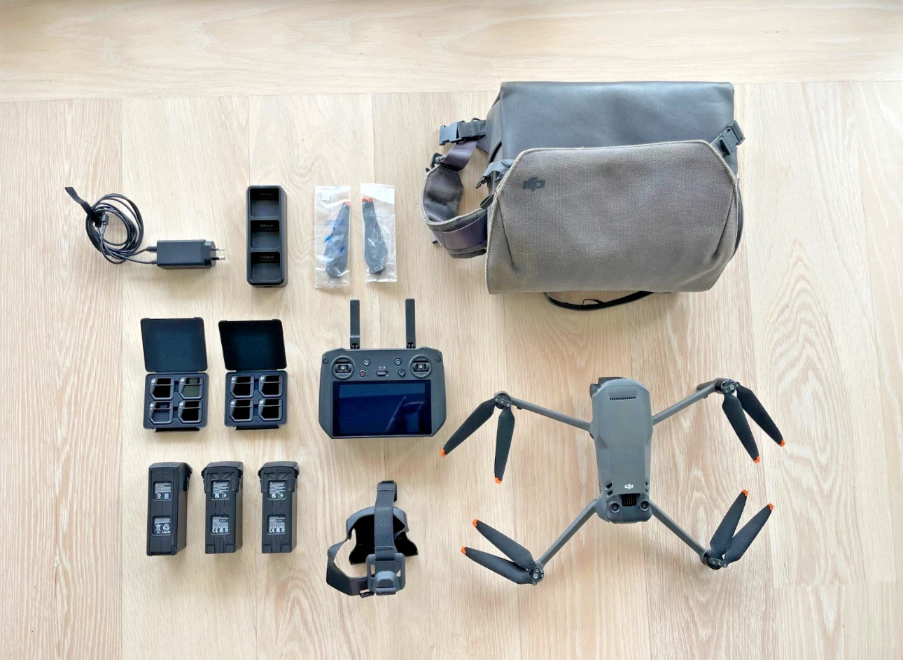 camaras y audio - Drone DJI Mavic 3 Cine Fly More Combo  0