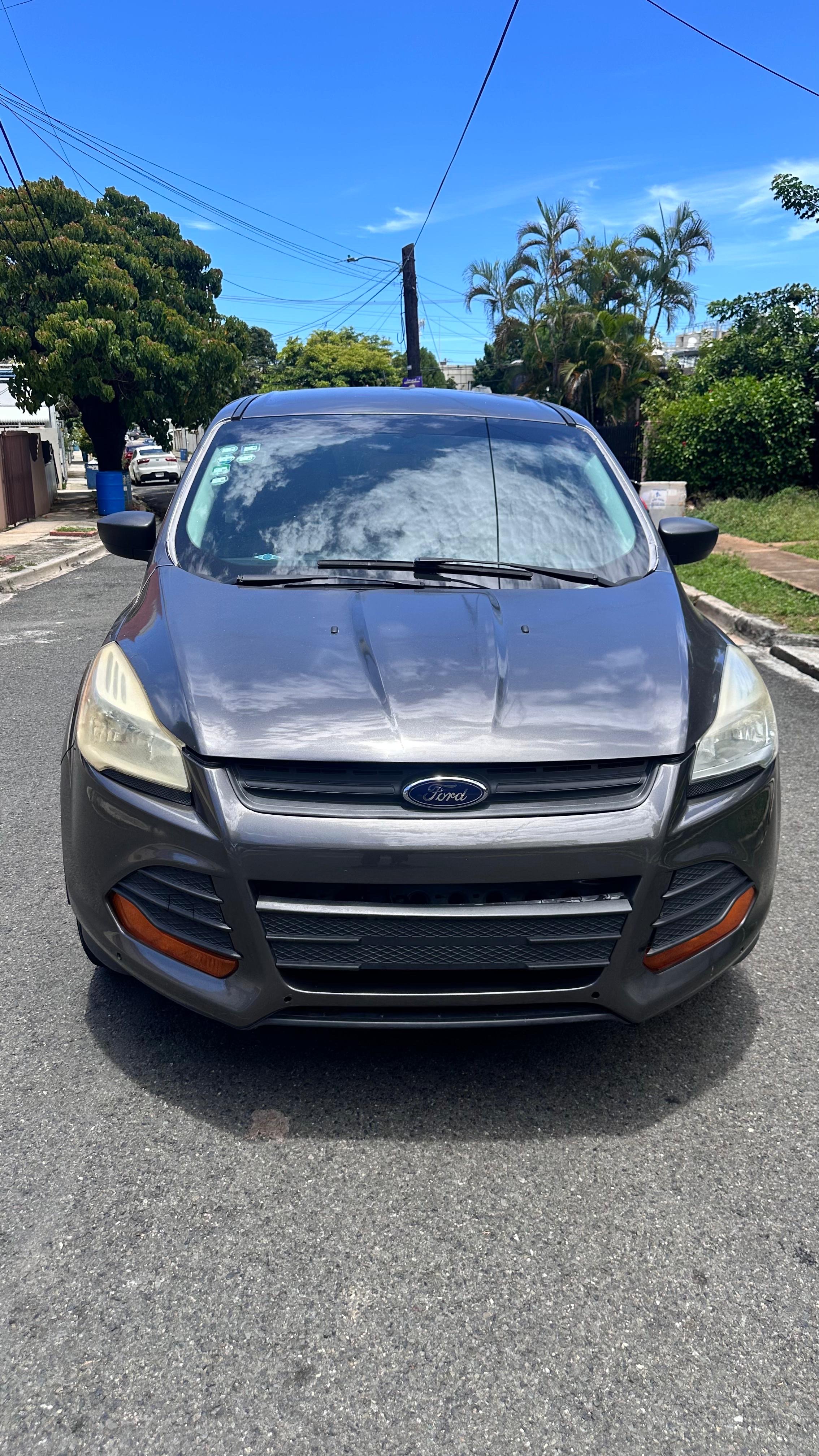 jeepetas y camionetas - Ford Escape 2014
 3