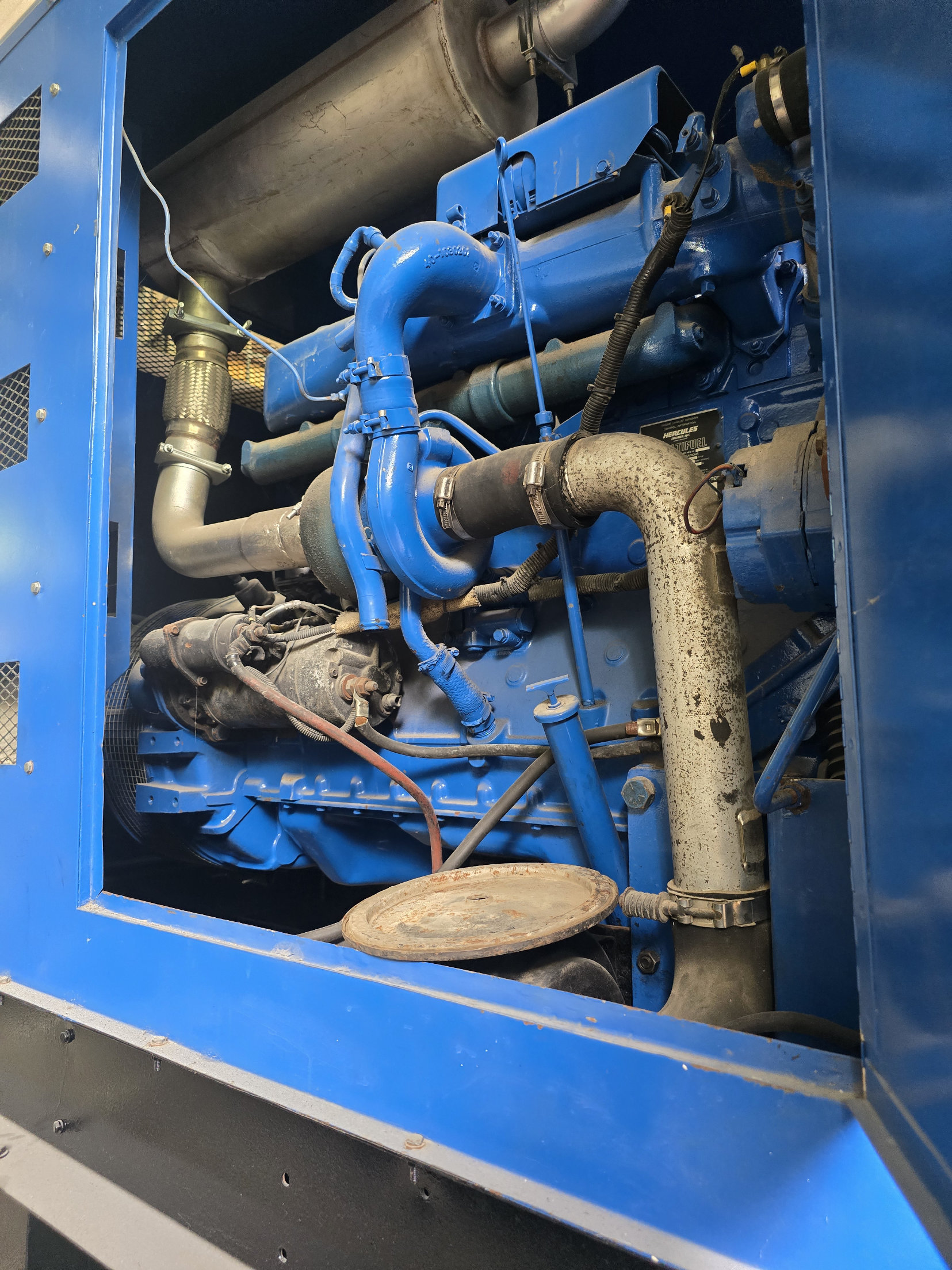 equipos profesionales - Vendo Planta Trifasica de 125 kVA en $540,000 Santo Domingo Norte  3