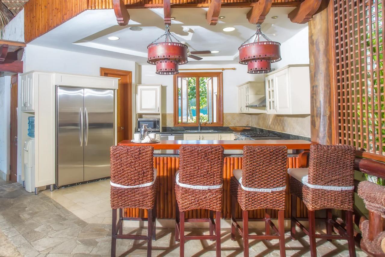 casas vacacionales y villas - Villa Oceanfront, Cap Cana. 1