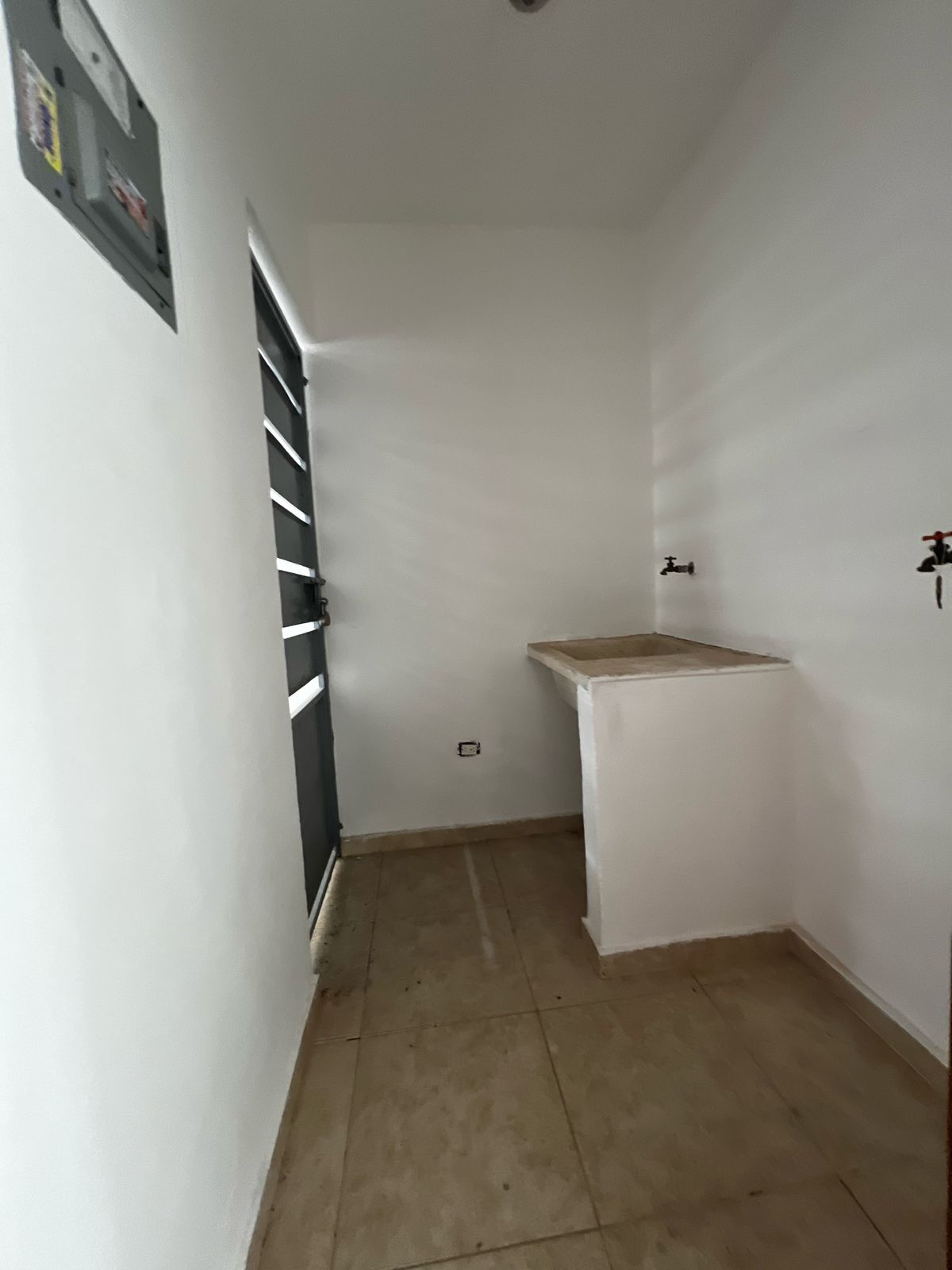 apartamentos - Apartamento en alquiler en zona tranquila y segura  7