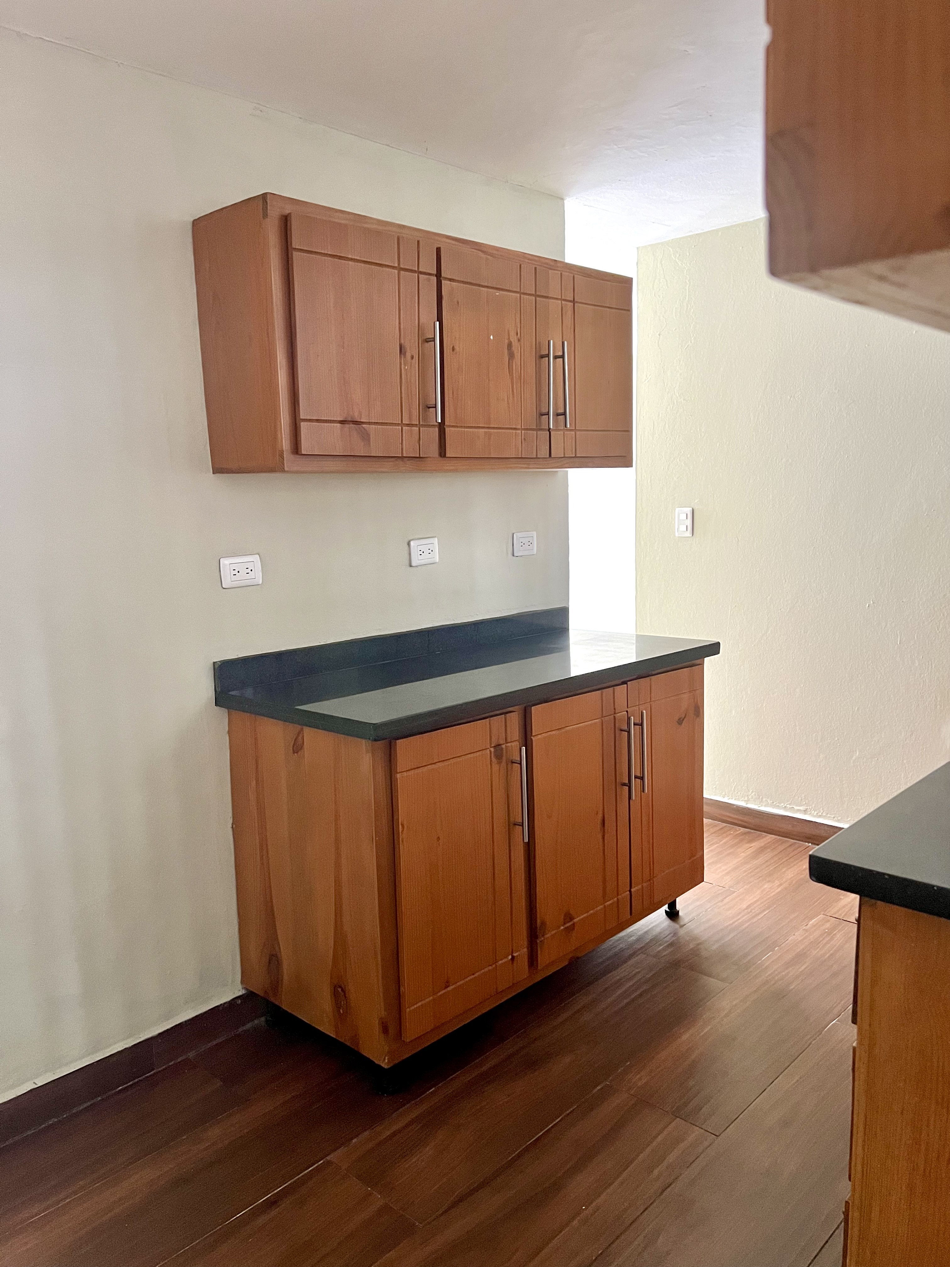 apartamentos - Alquiler de apartamento en la Urb. Fernández. 4