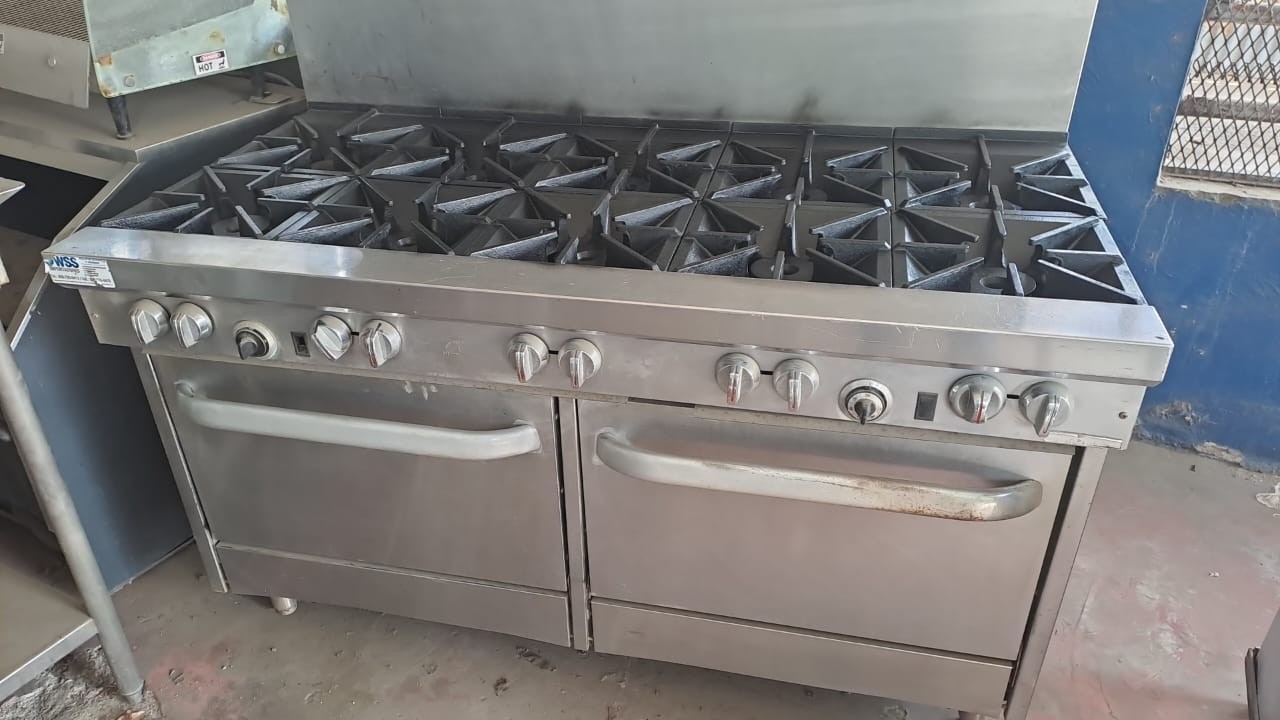equipos profesionales - Estufa en acero inoxidable de 10 hornillas con doble horno 1