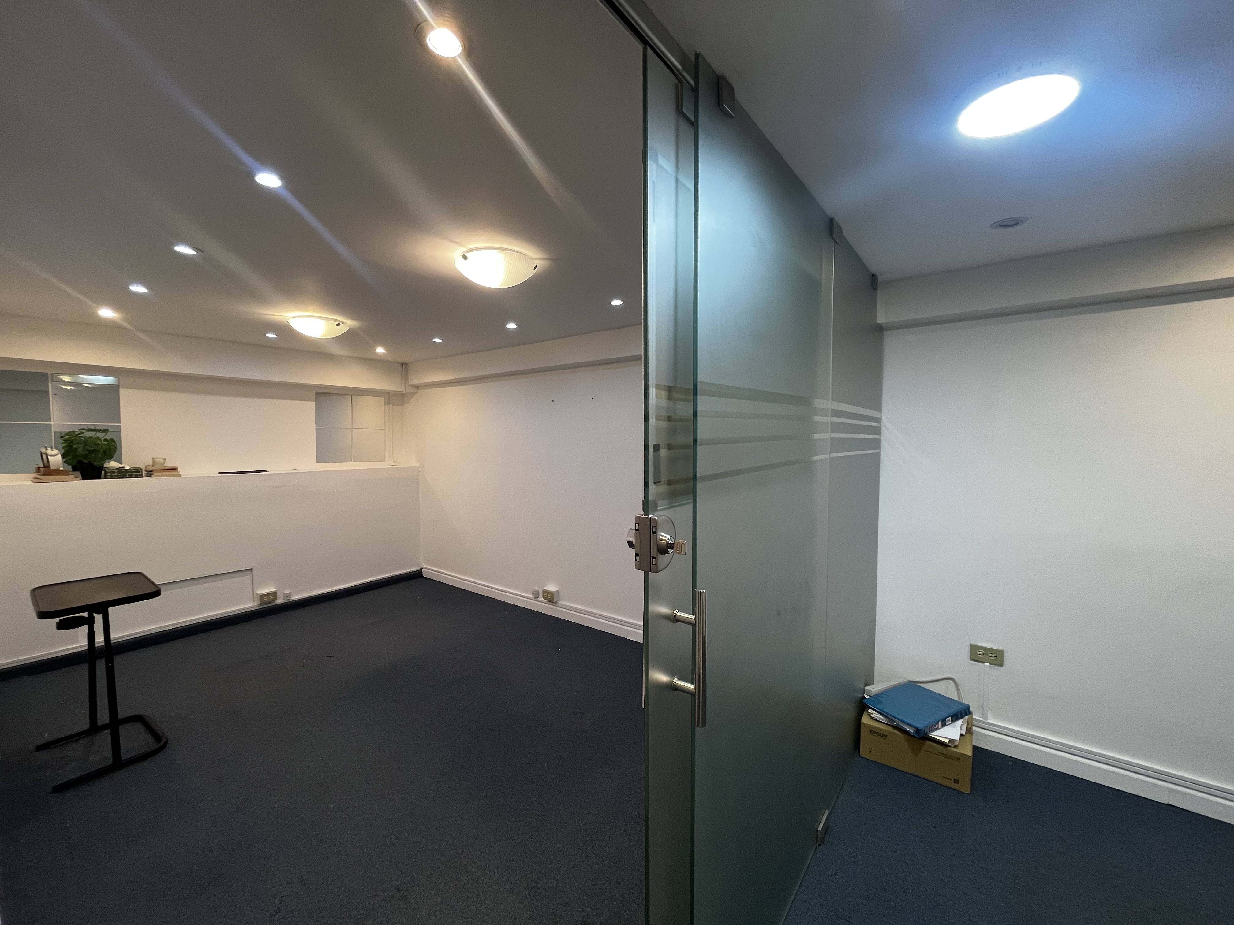oficinas y locales comerciales - Oficina Alquiler Piantini de 48 m2 - Tipo Dúplex 3