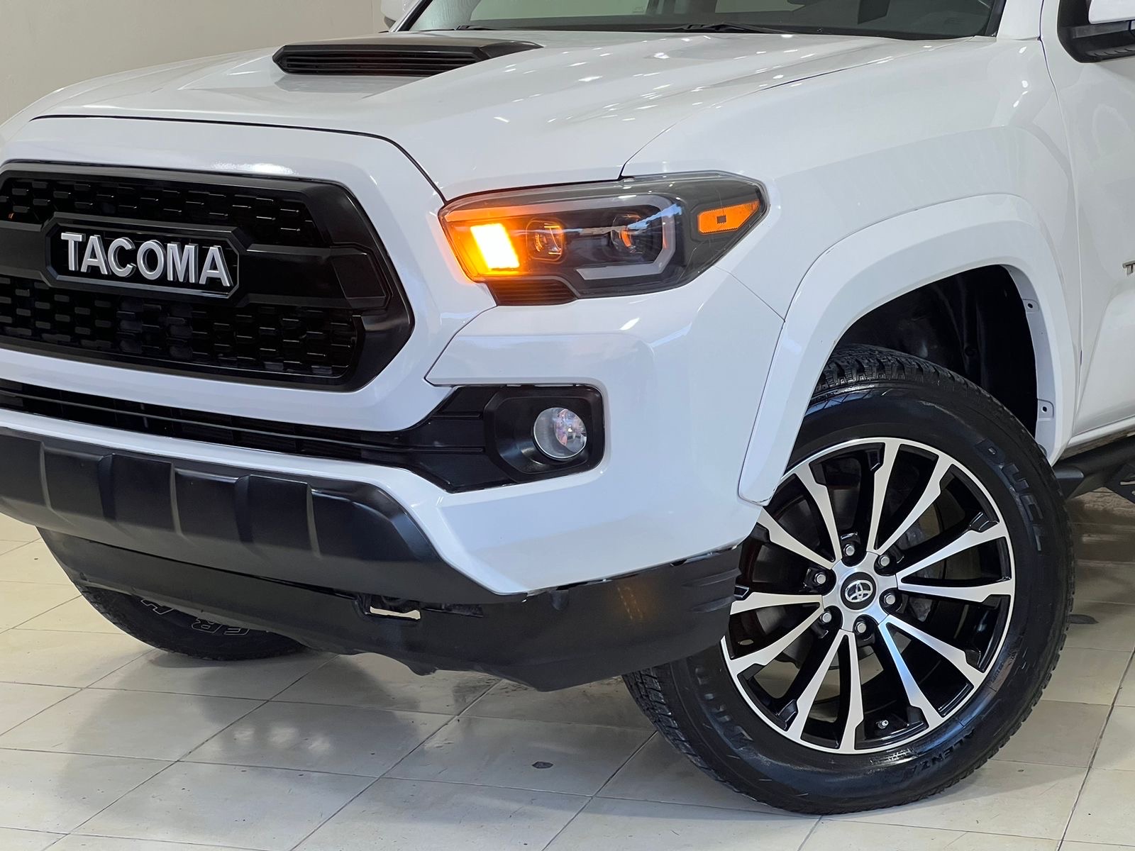 jeepetas y camionetas - TOYOTA TACOMA SR5 4X4 AÑO 2020 RECIEN IMPORTADA 2