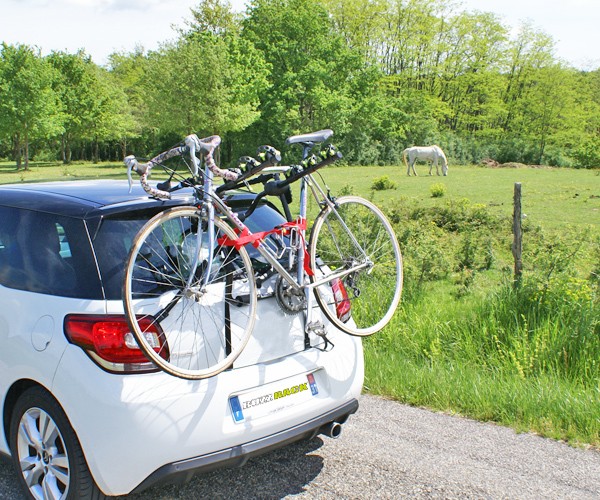 bicicletas y accesorios - RACKS – PORTABICICLETAS para el BAUL o COMPUERTA TRASERA 5