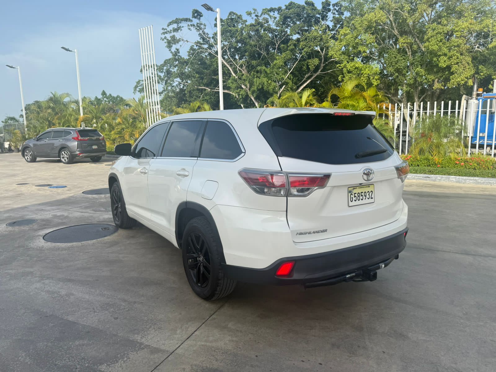 jeepetas y camionetas - Toyota higlander le 2016 5