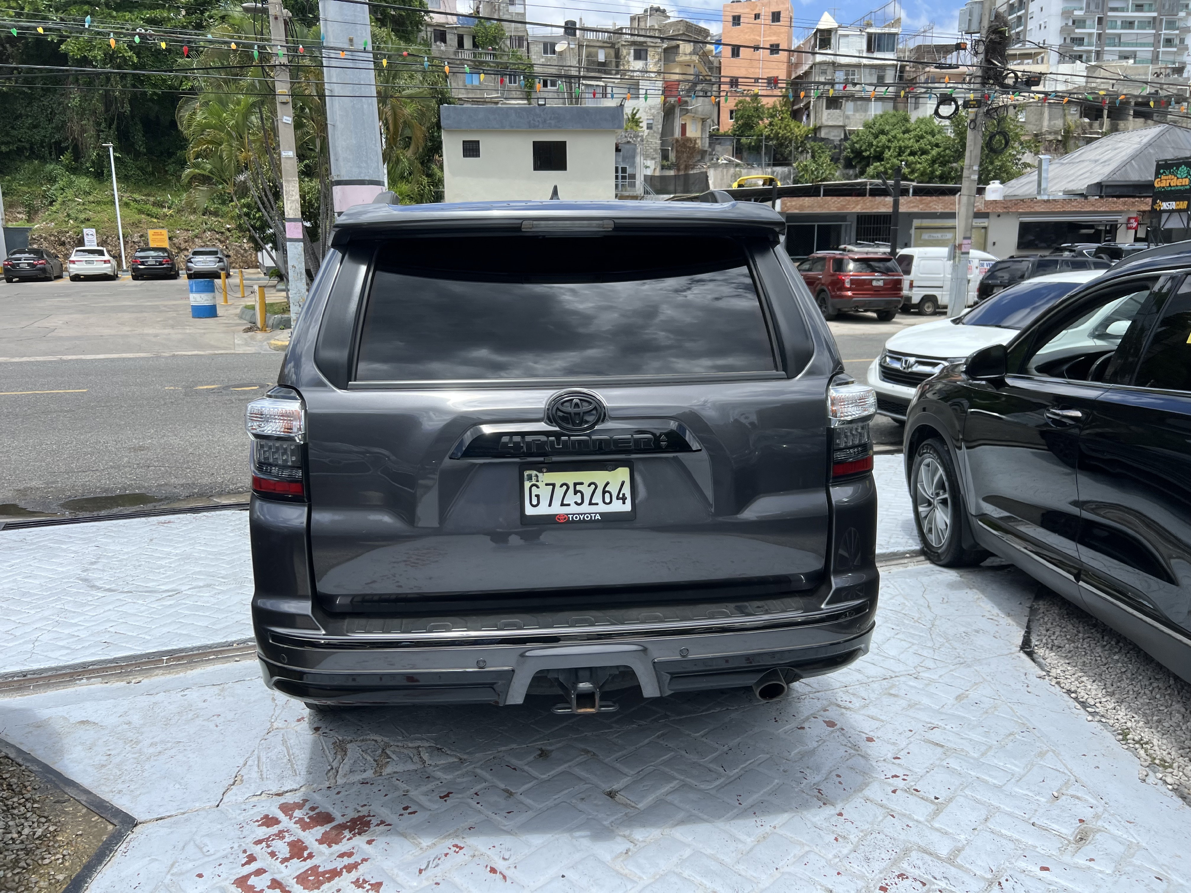 jeepetas y camionetas - Toyota 4Runner 2020 Limited  4