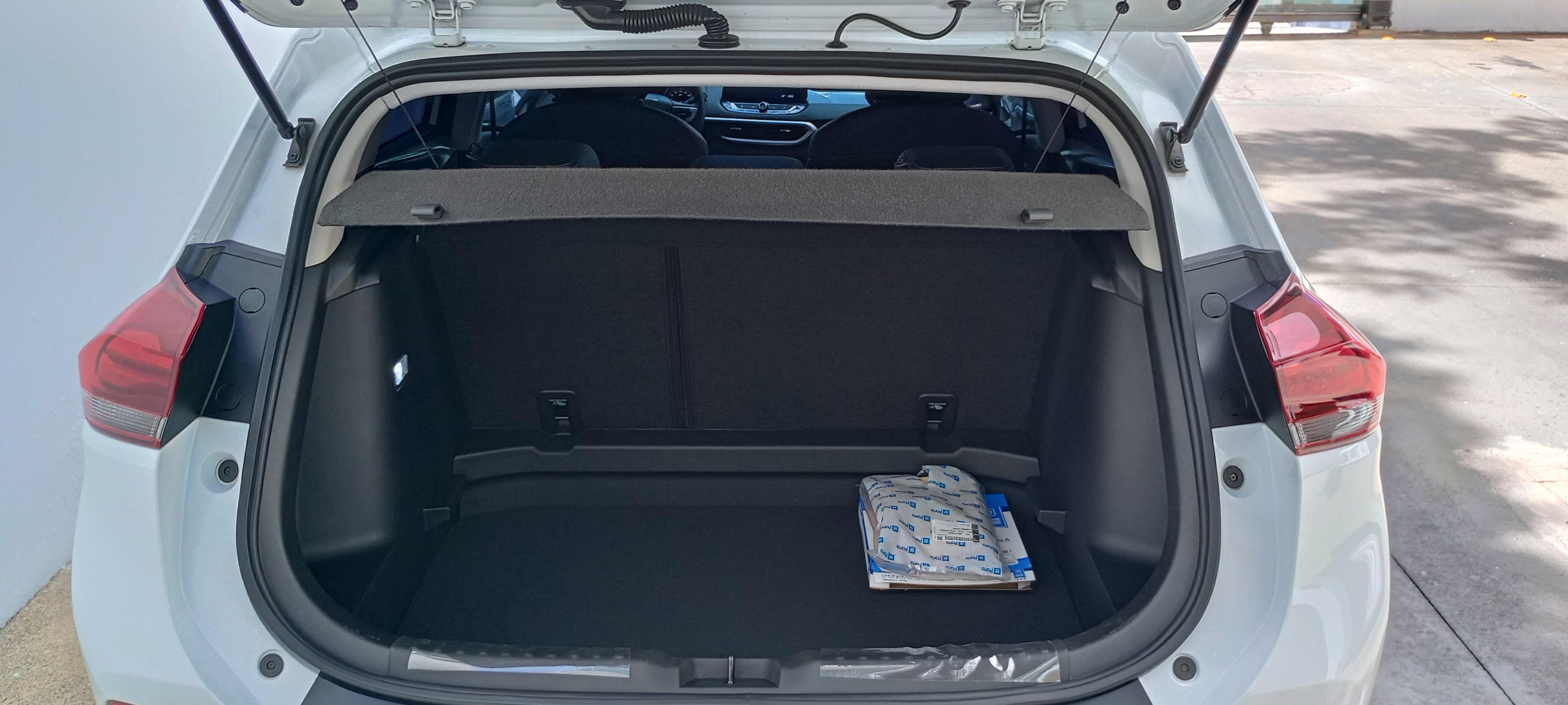 jeepetas y camionetas - CHEVROLET TRACKER LT 2023 4