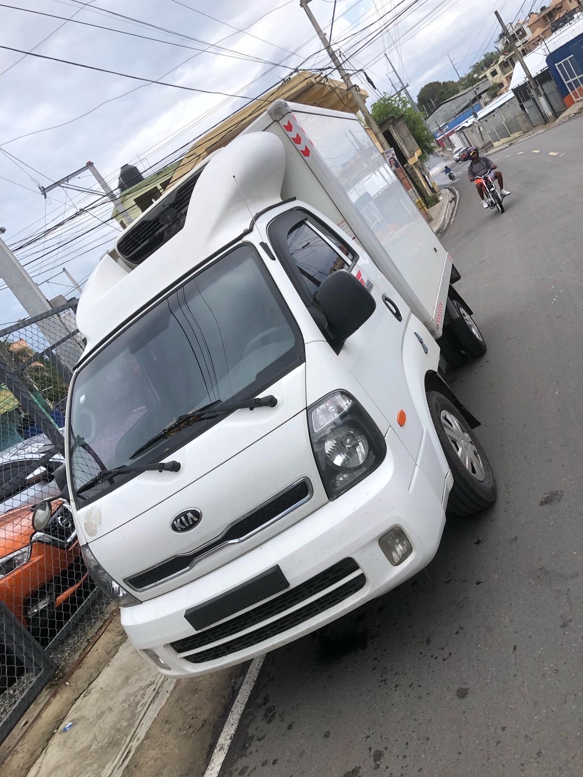 camiones y vehiculos pesados - Kia Bongo III Refrigerado 